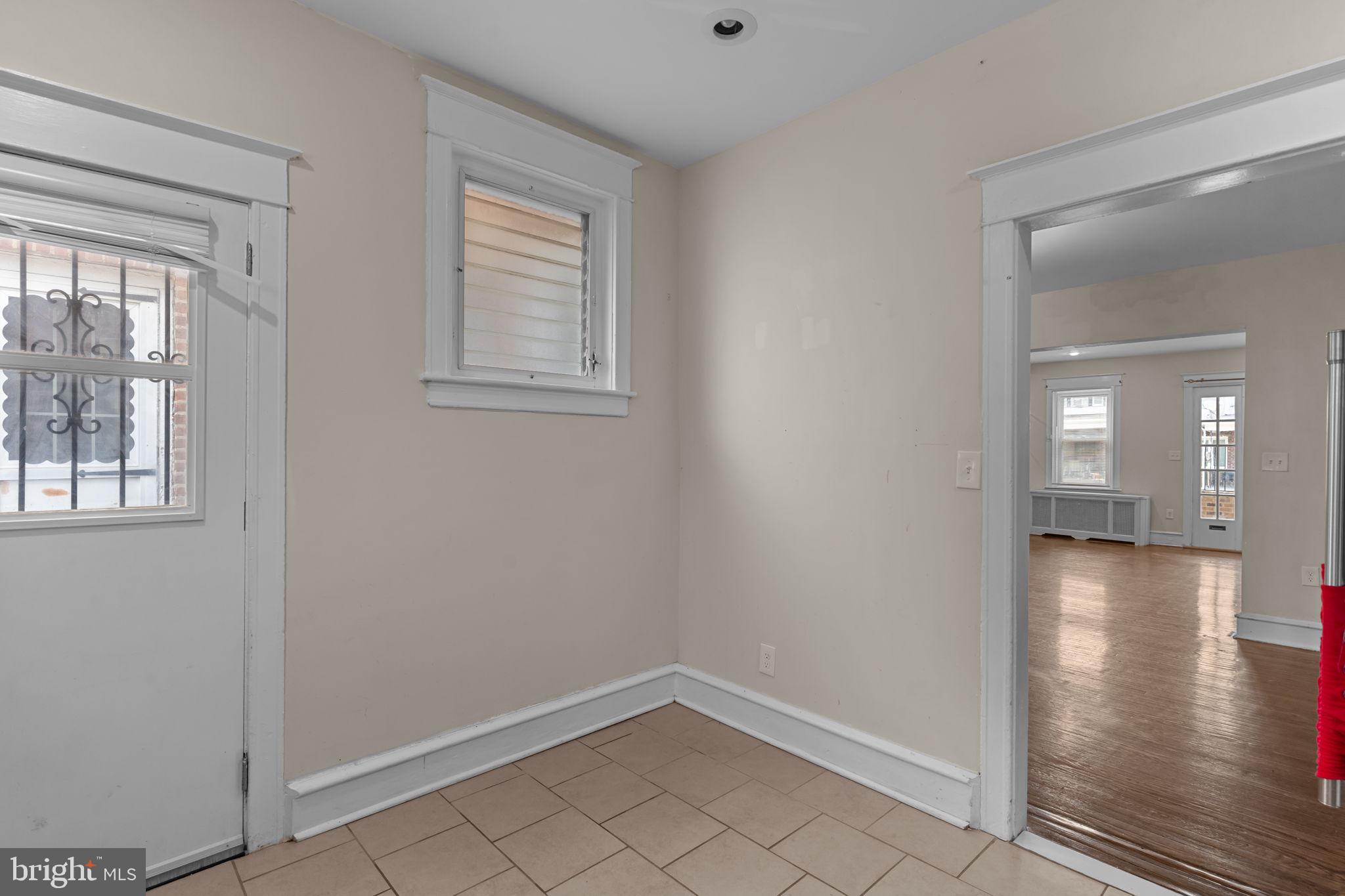 WEST OAK LANE - Residential