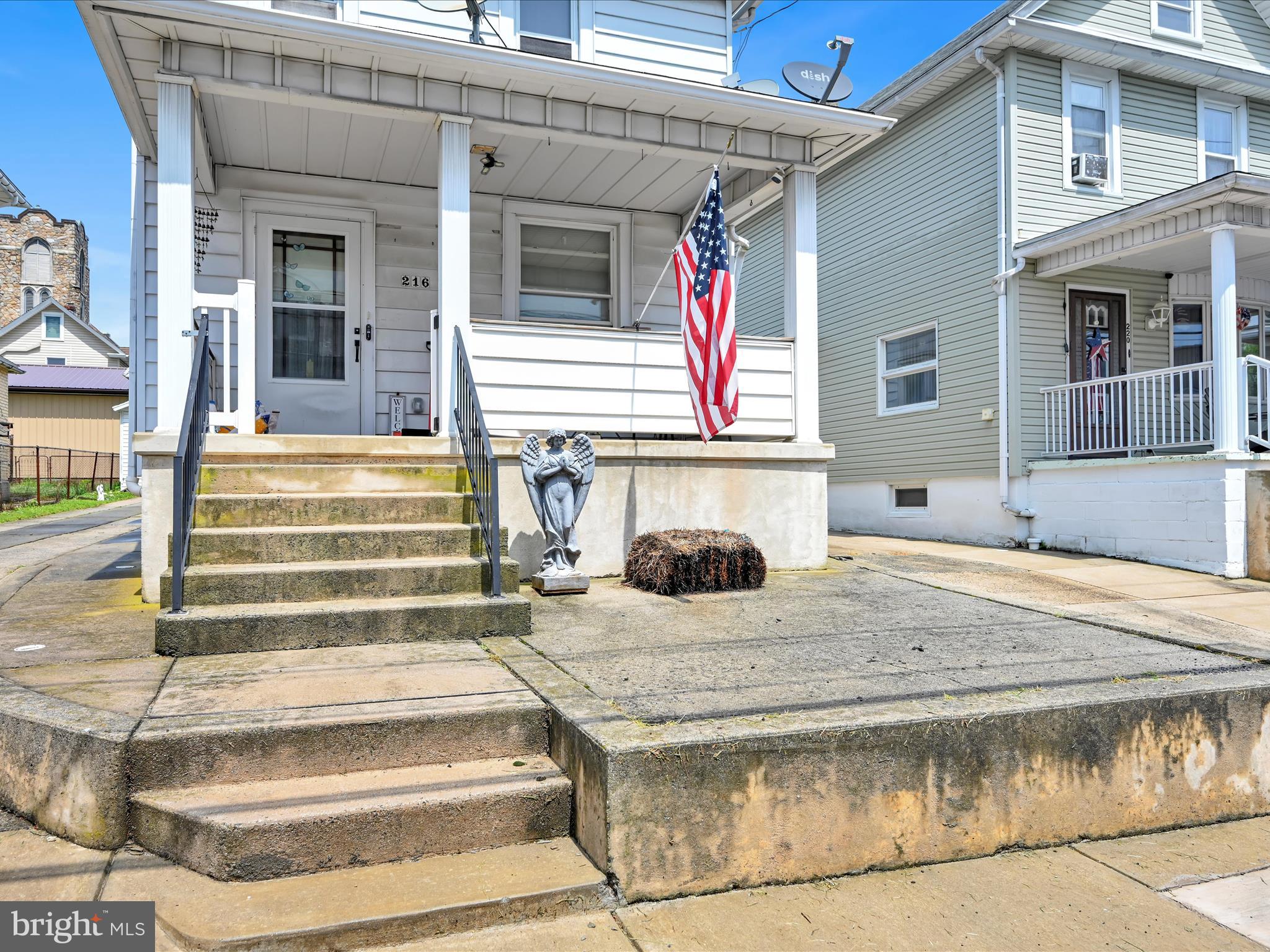 216 VALLEY STREET