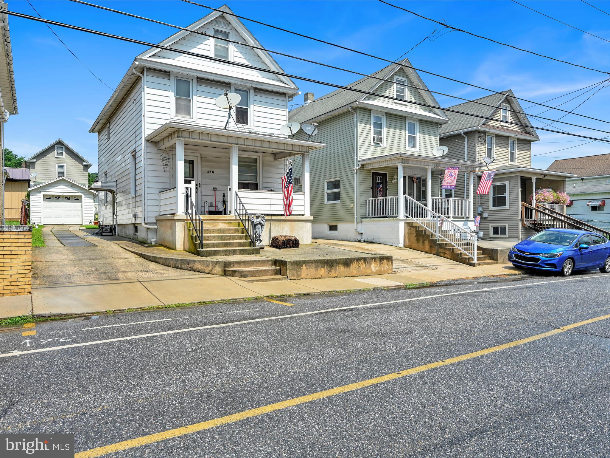 216 VALLEY STREET