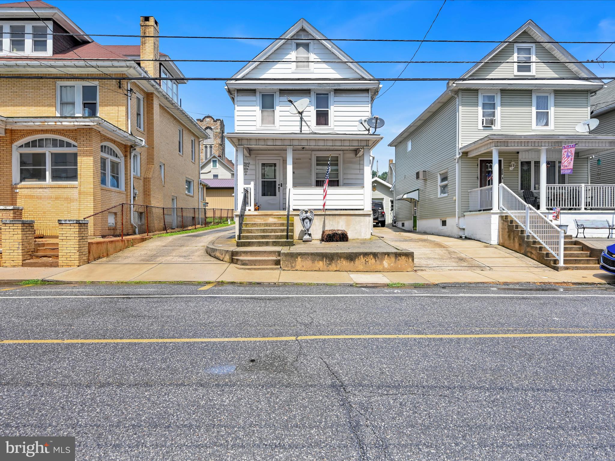 216 VALLEY STREET