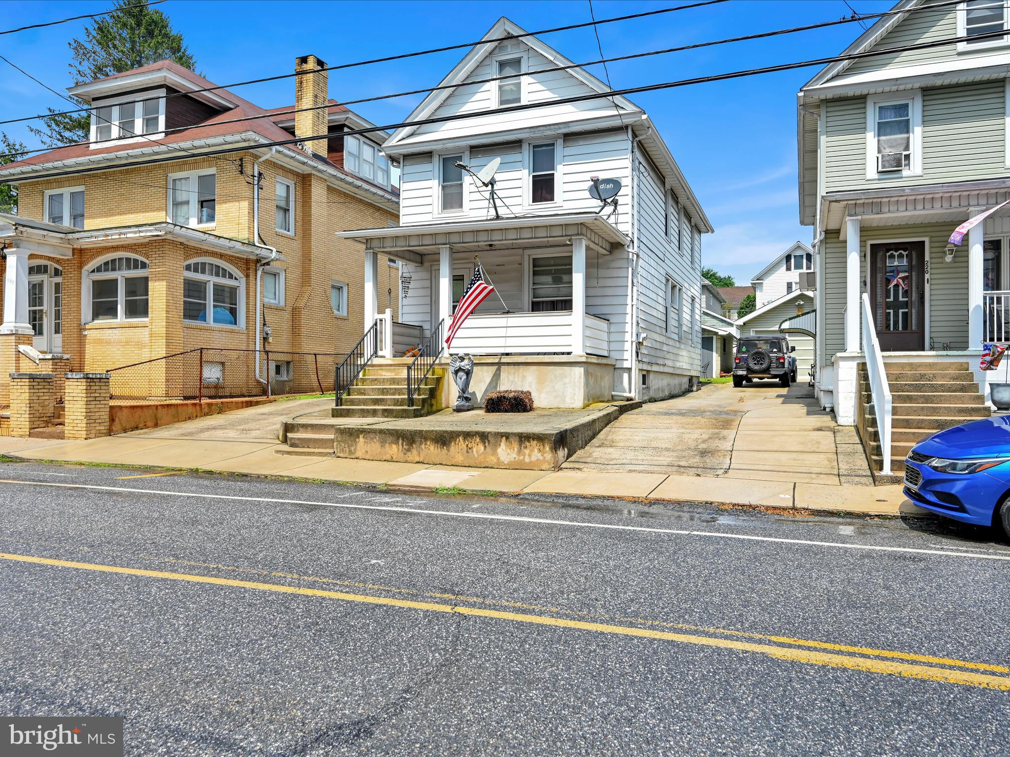 216 VALLEY STREET
