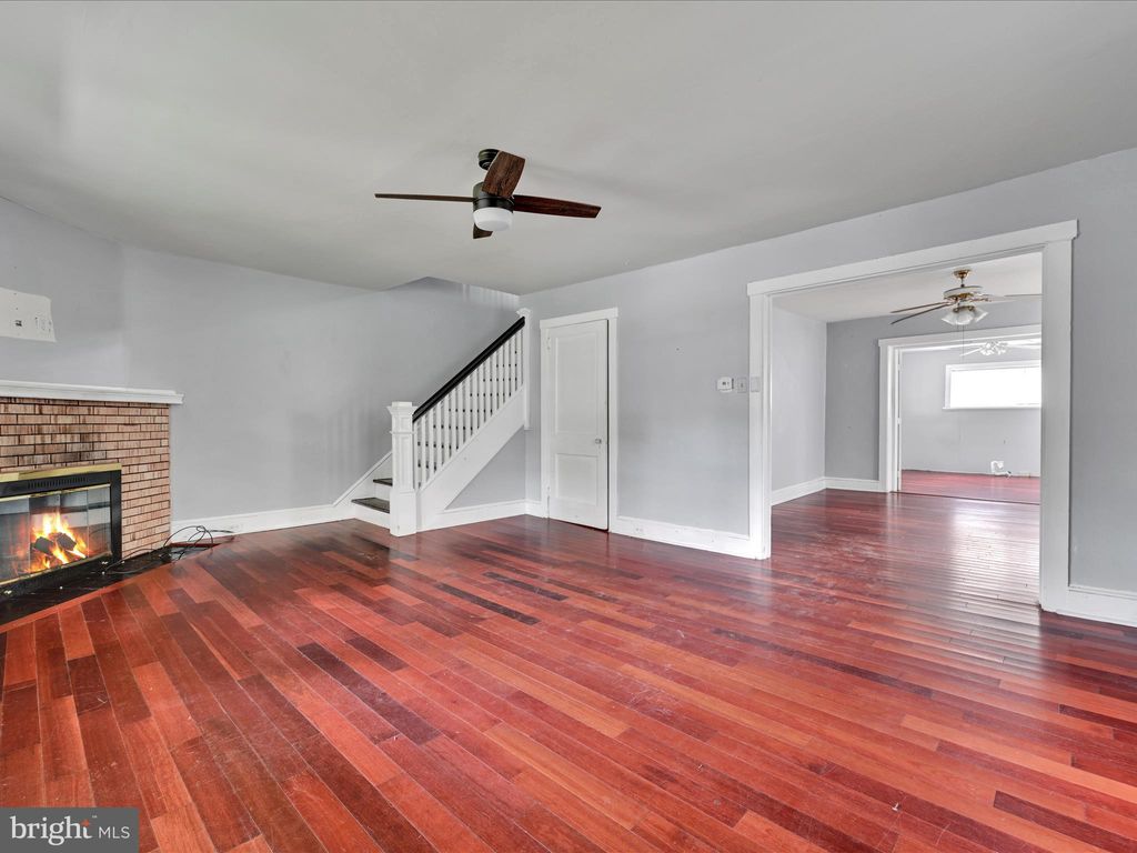 Photo of 618 New Holland Avenue, Lancaster, PA 17602 (MLS # PALA2041060)