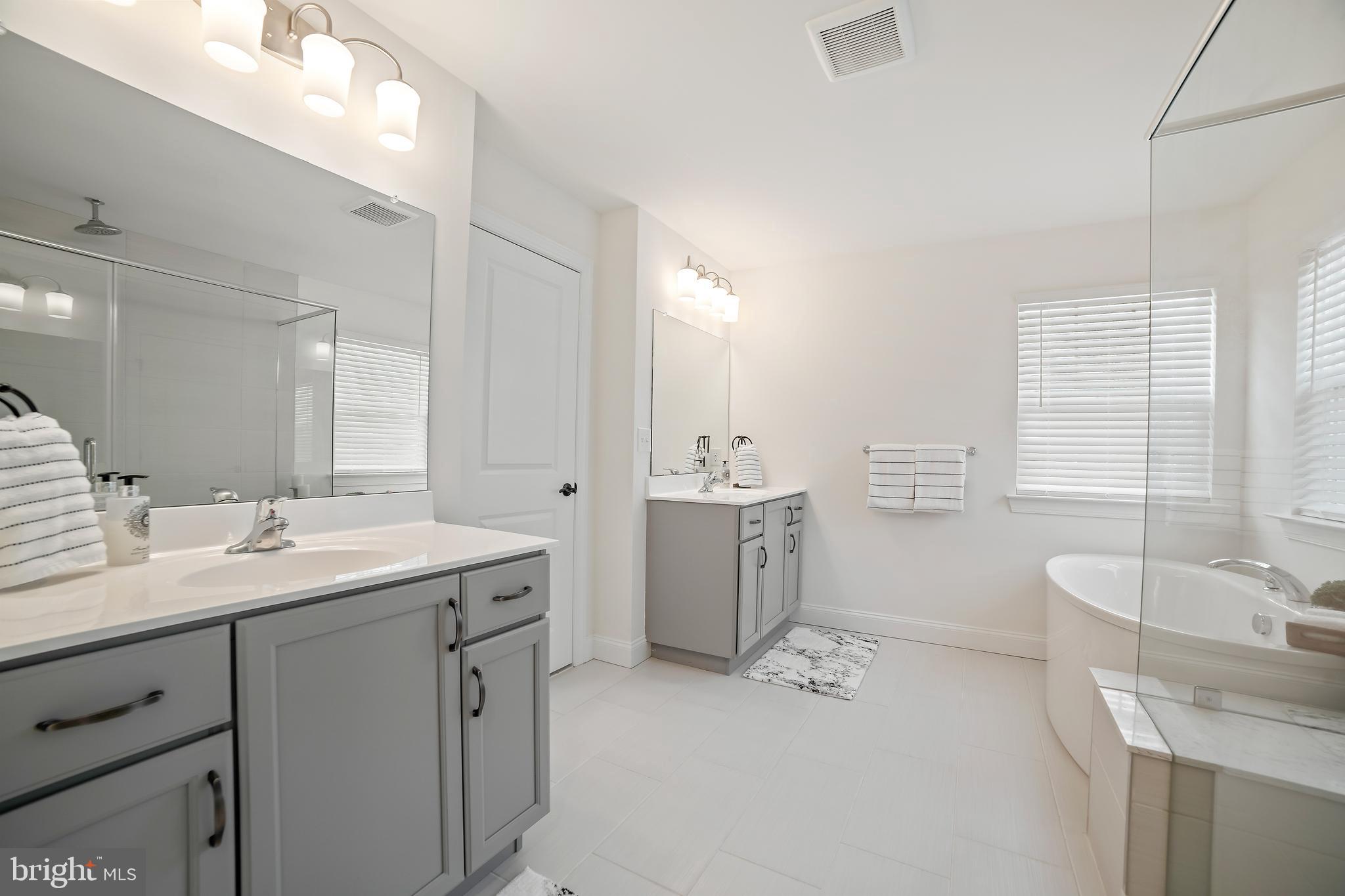 OAK RIDGE - Residential