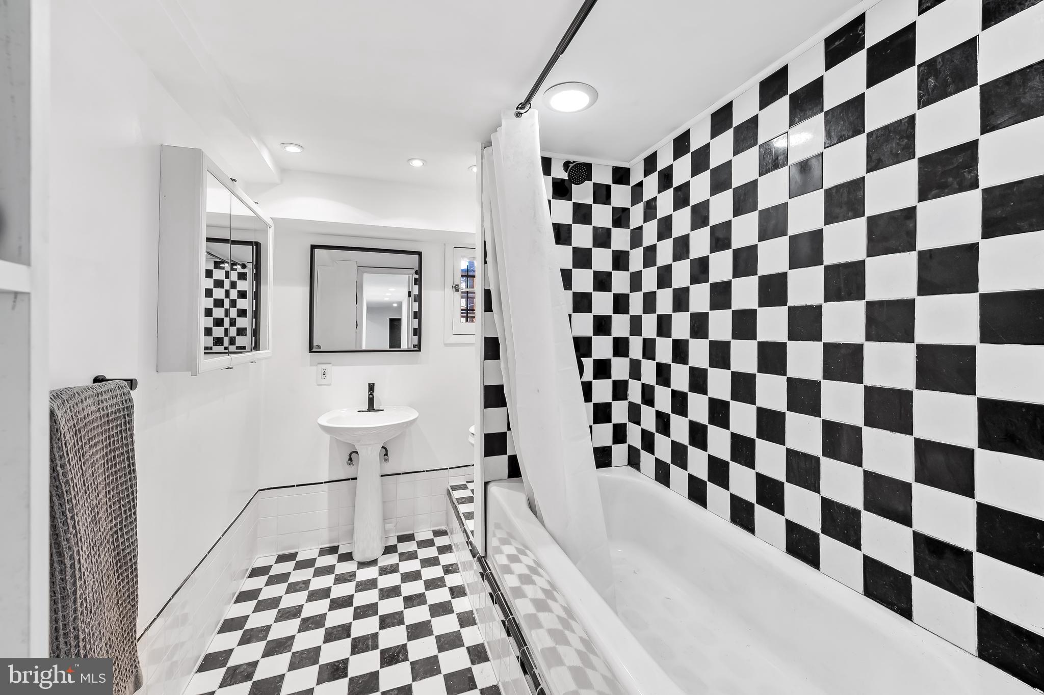 RESERVOIR HILL - Residential