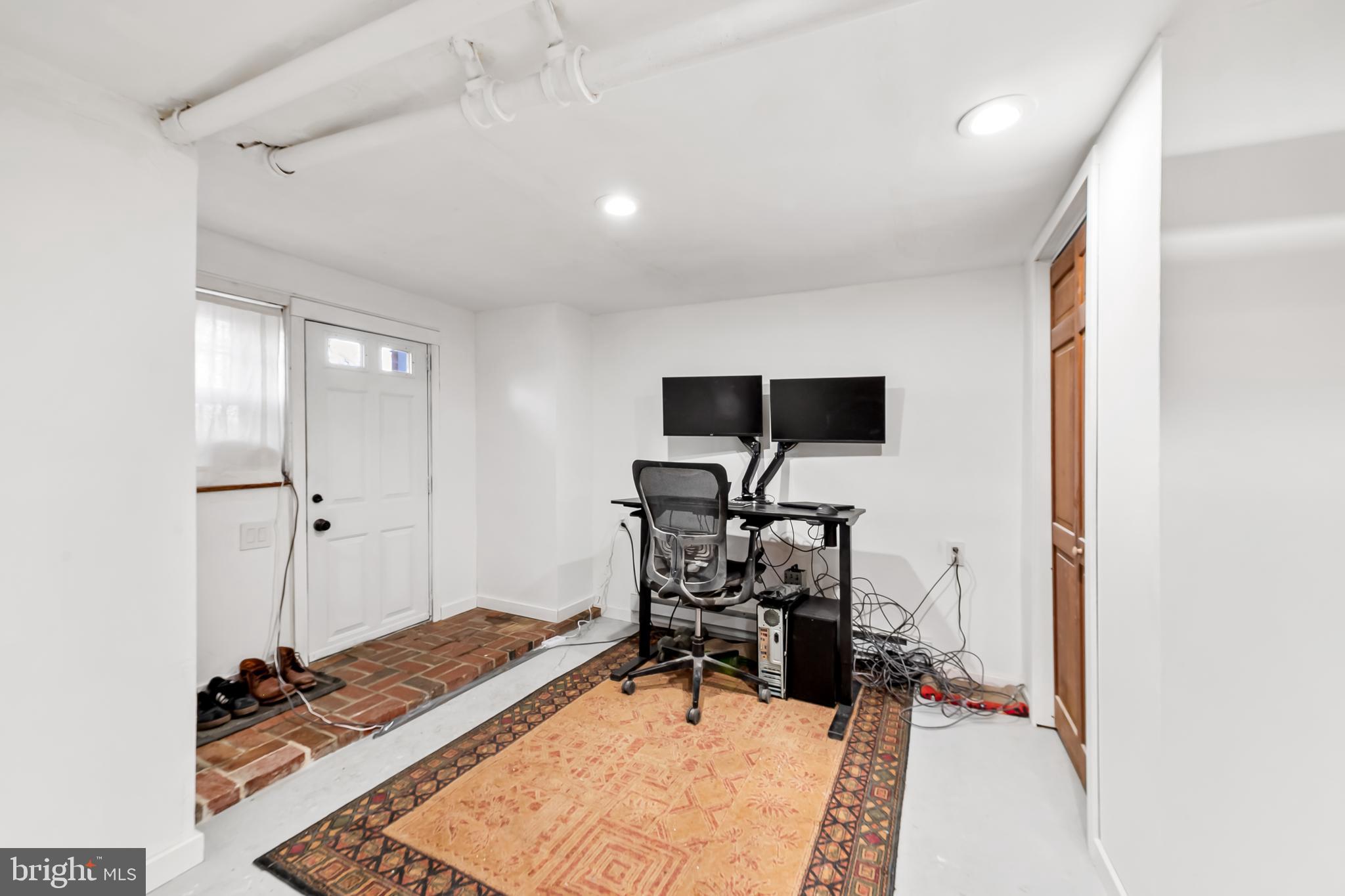 RESERVOIR HILL - Residential