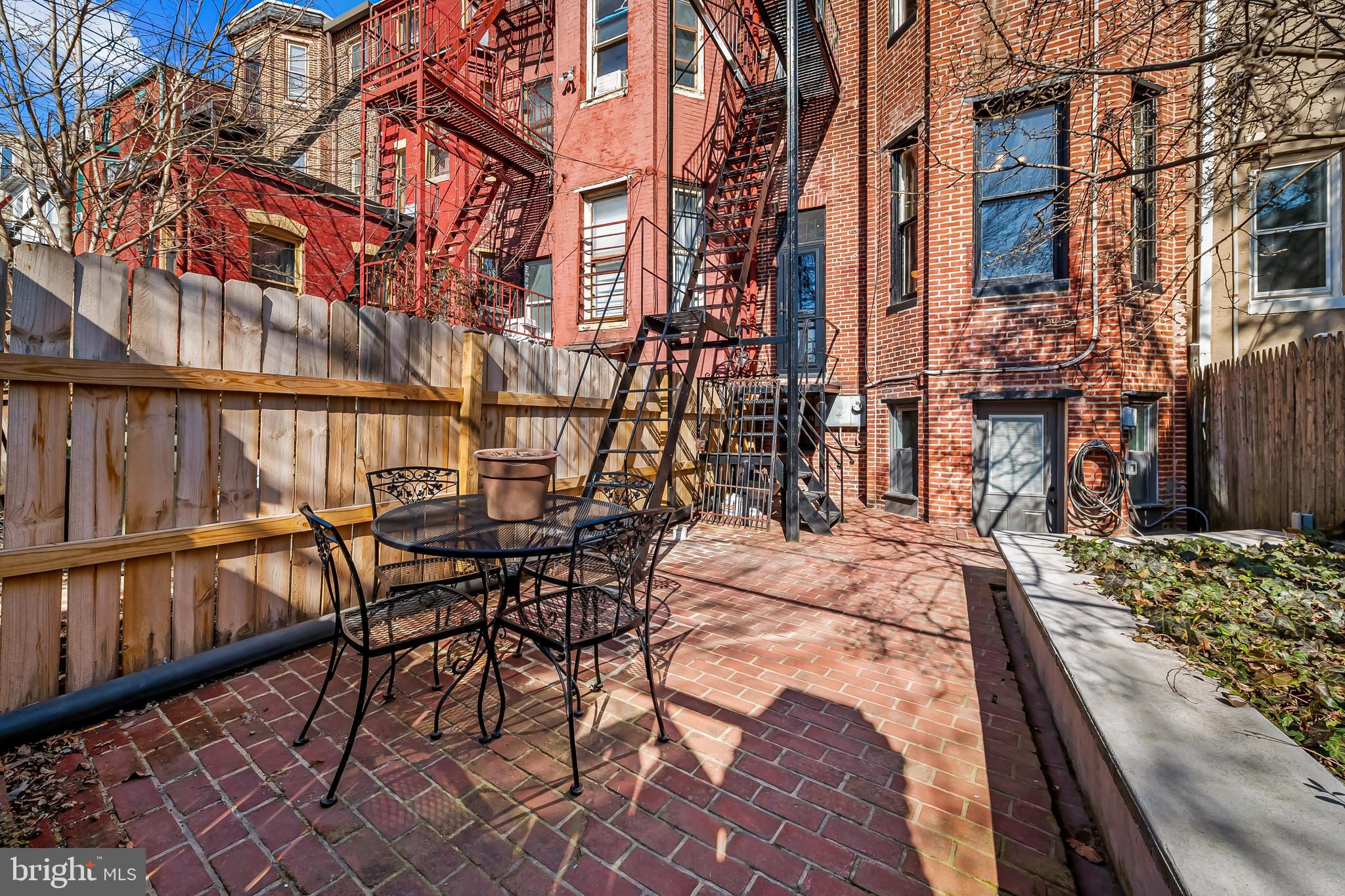 RESERVOIR HILL - Residential