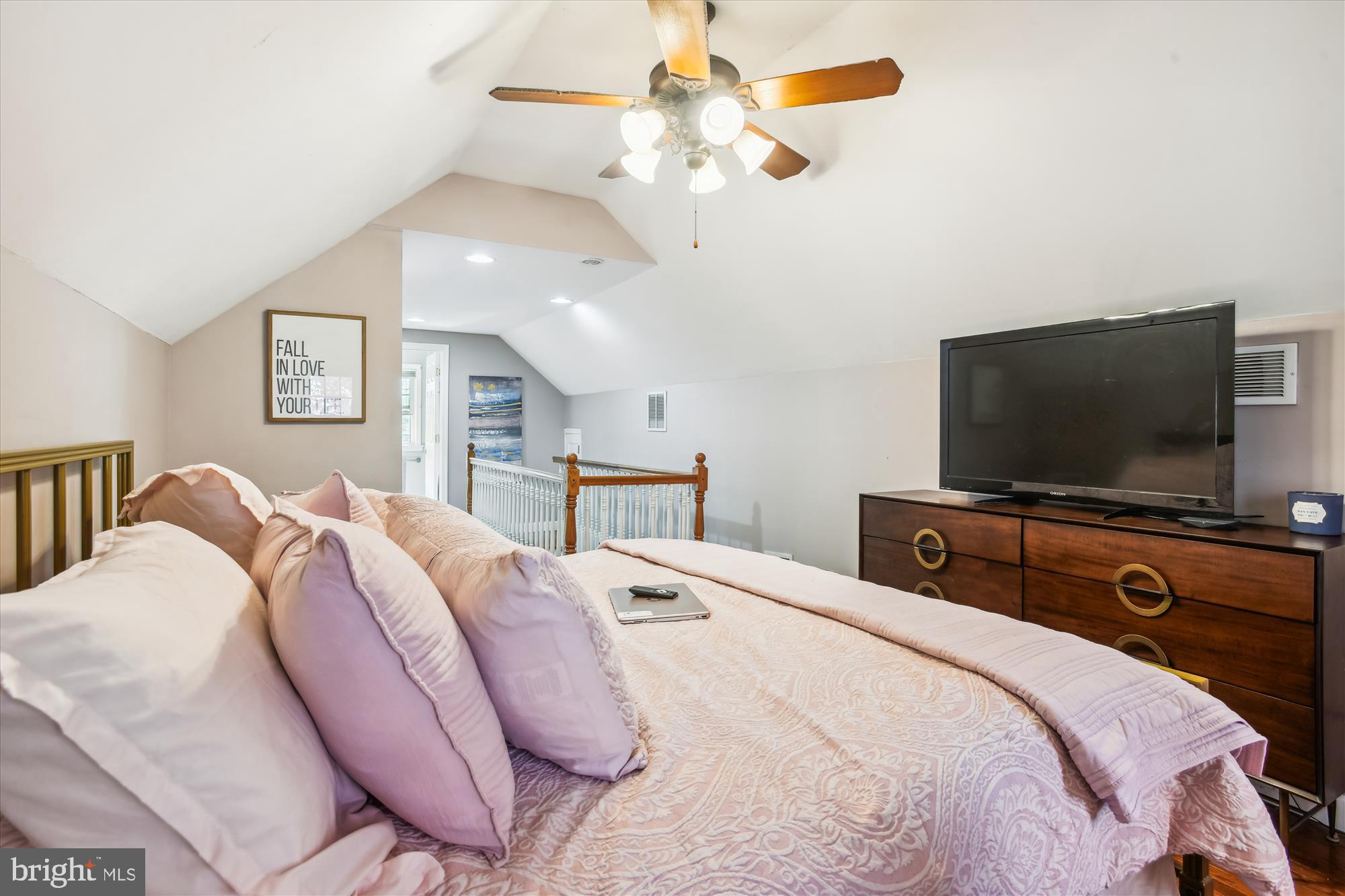 BROAD ACRES - Residential