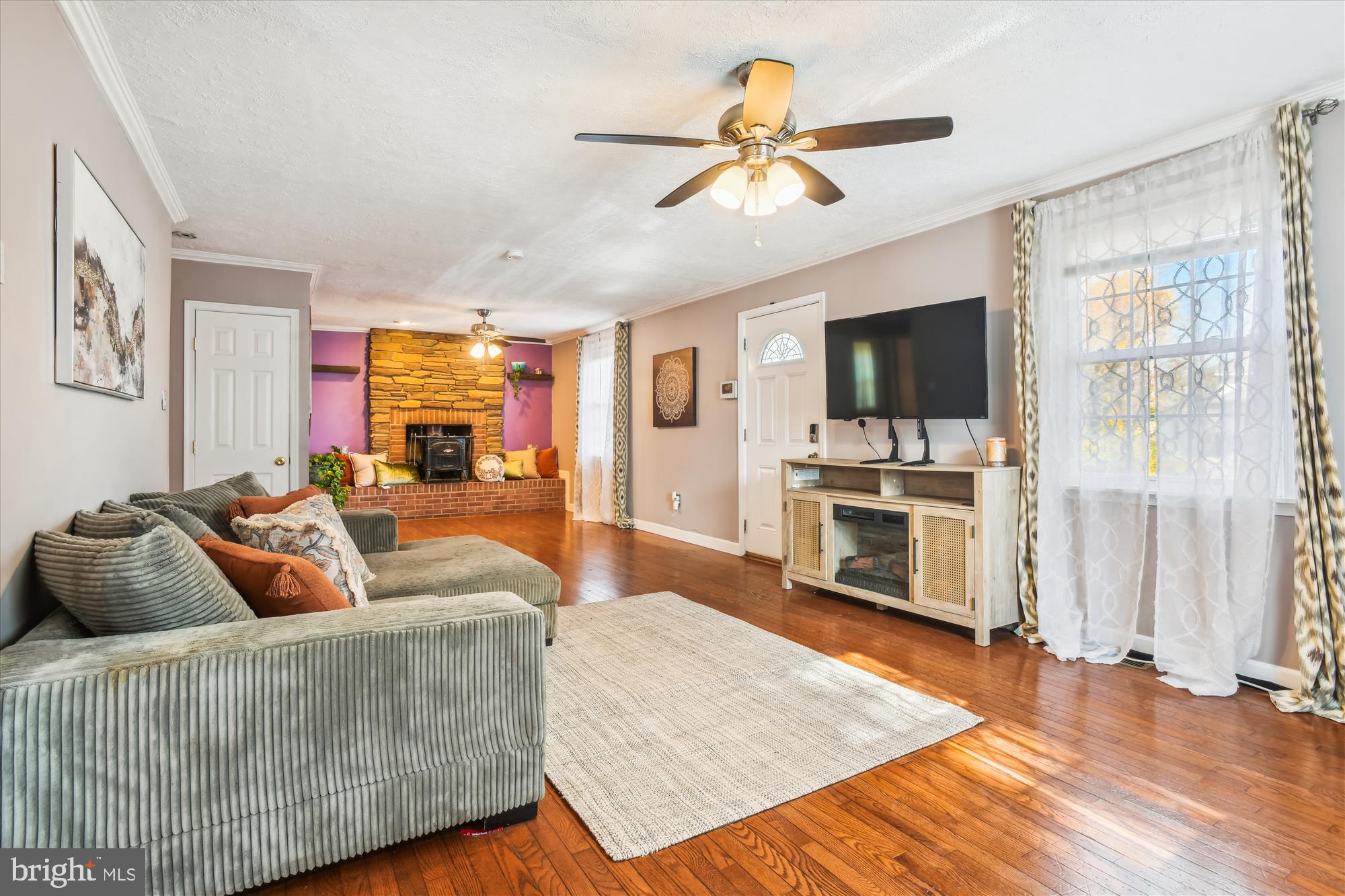 BROAD ACRES - Residential