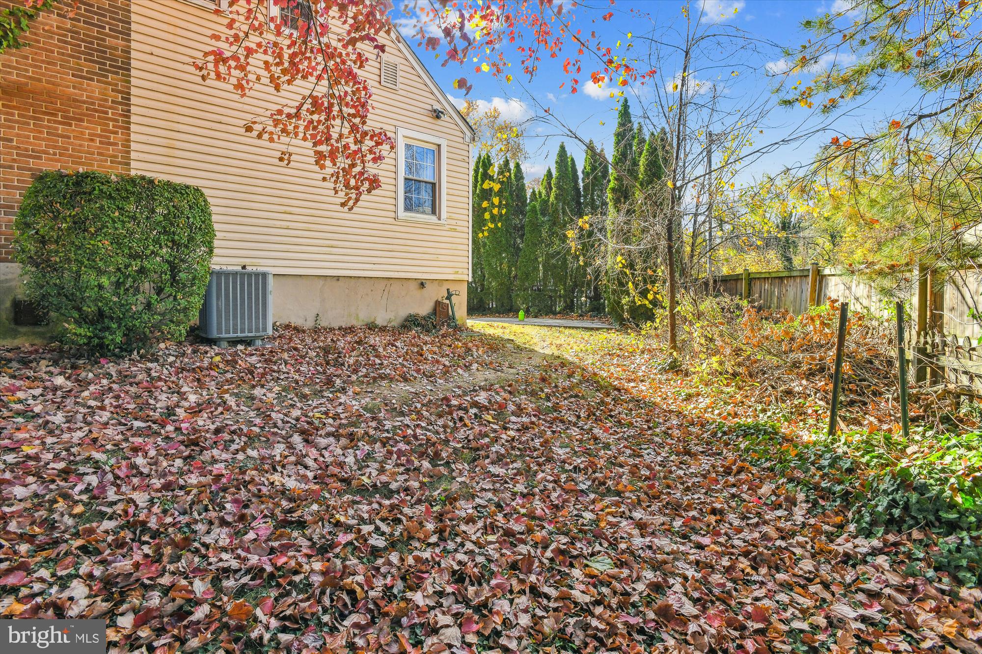 BROAD ACRES - Residential