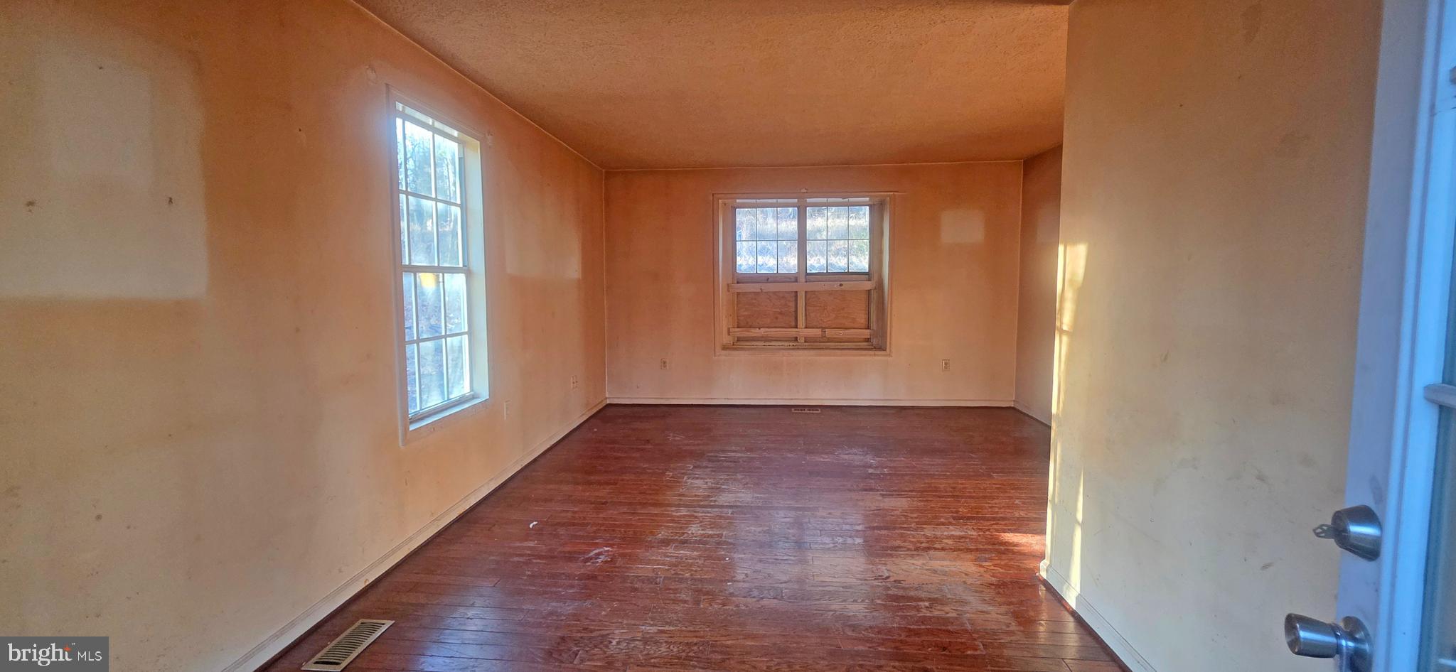 SHEN FARMS MT LAKE - Residential