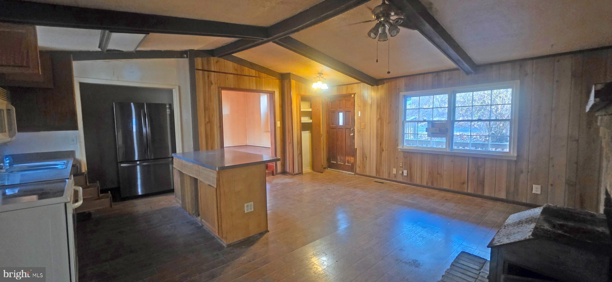 SHEN FARMS MT LAKE - Residential