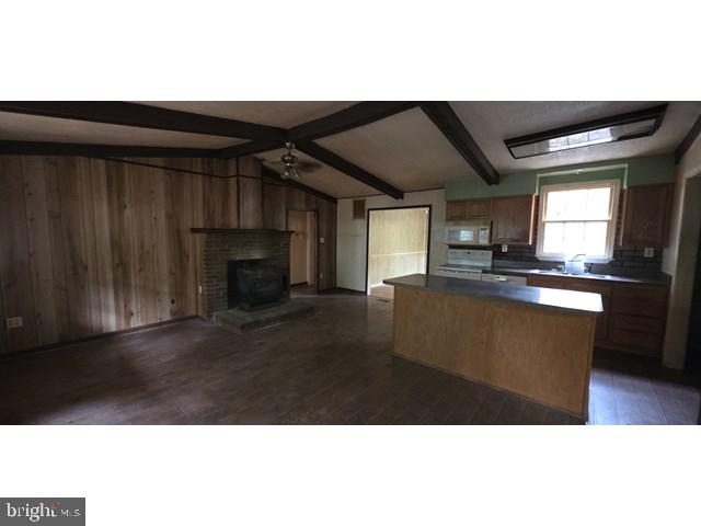 SHEN FARMS MT LAKE - Residential