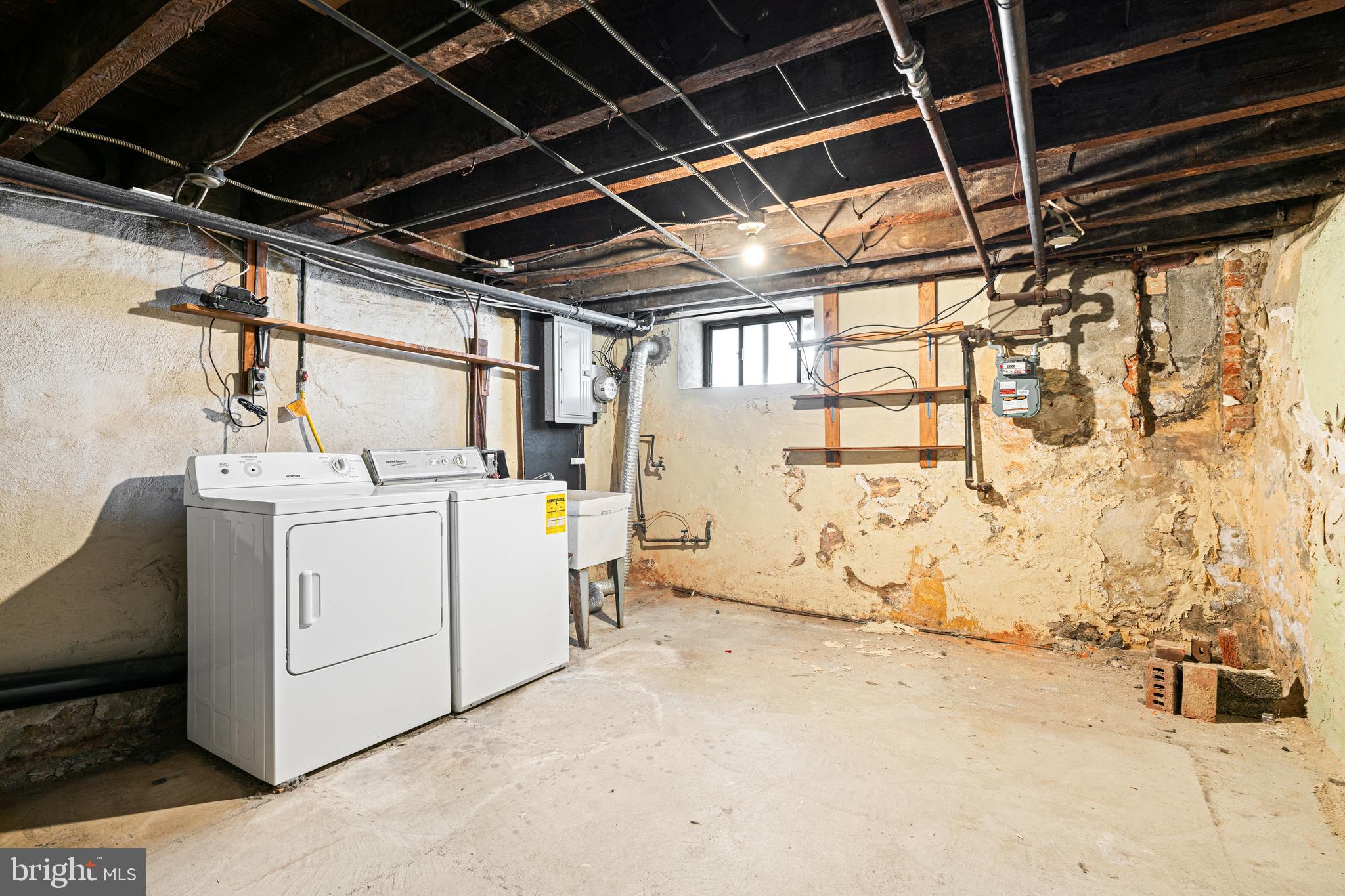 LOWER MOYAMENSING - Residential