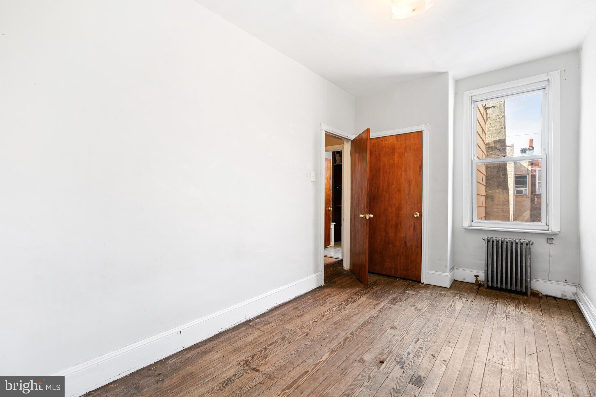 LOWER MOYAMENSING - Residential