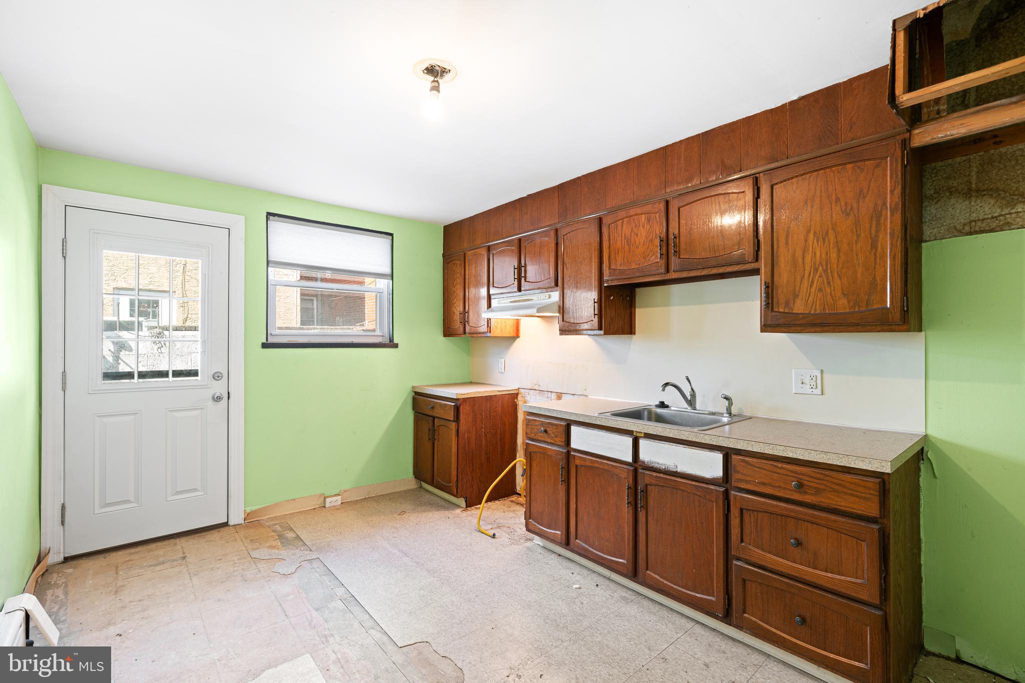 LOWER MOYAMENSING - Residential