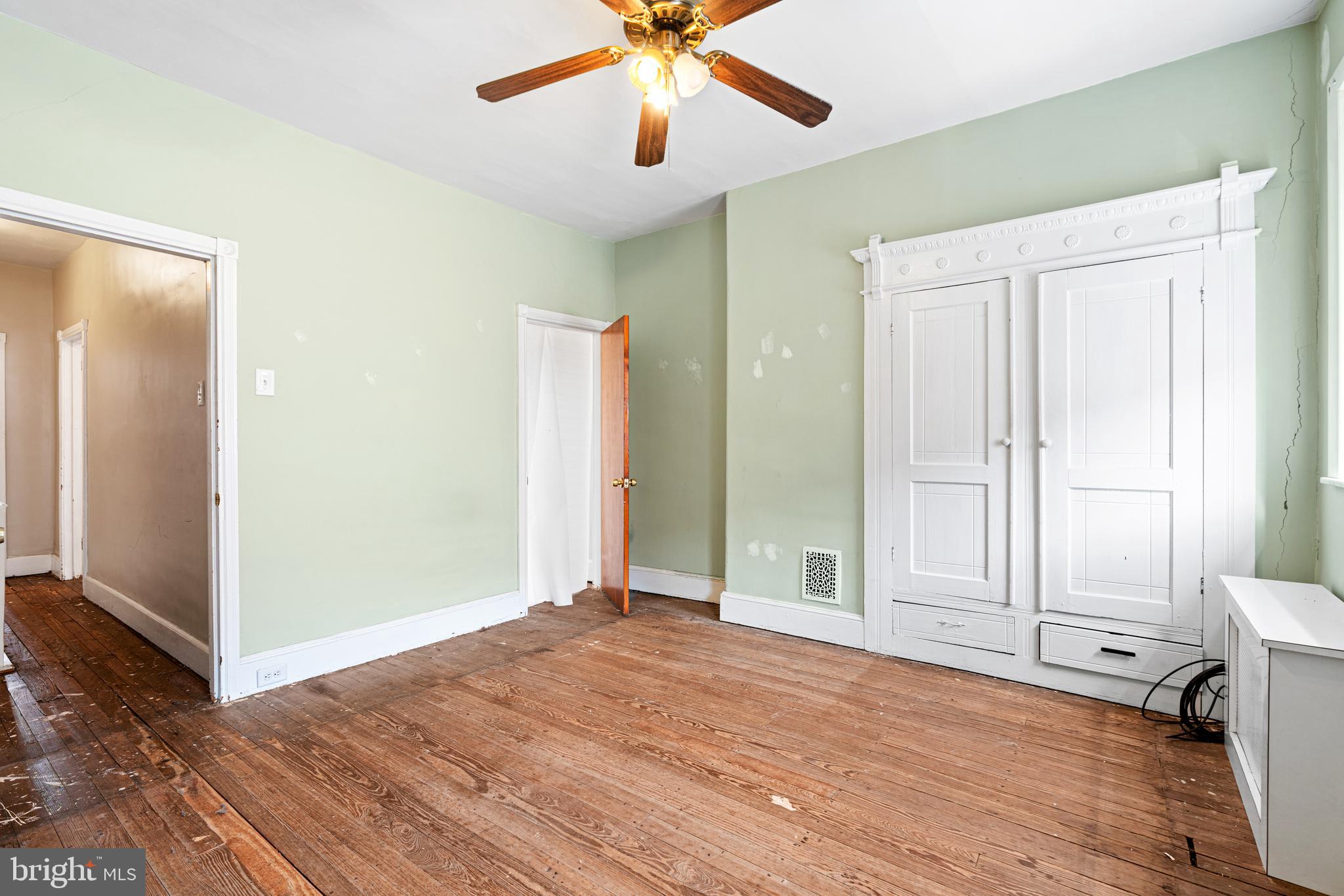 LOWER MOYAMENSING - Residential