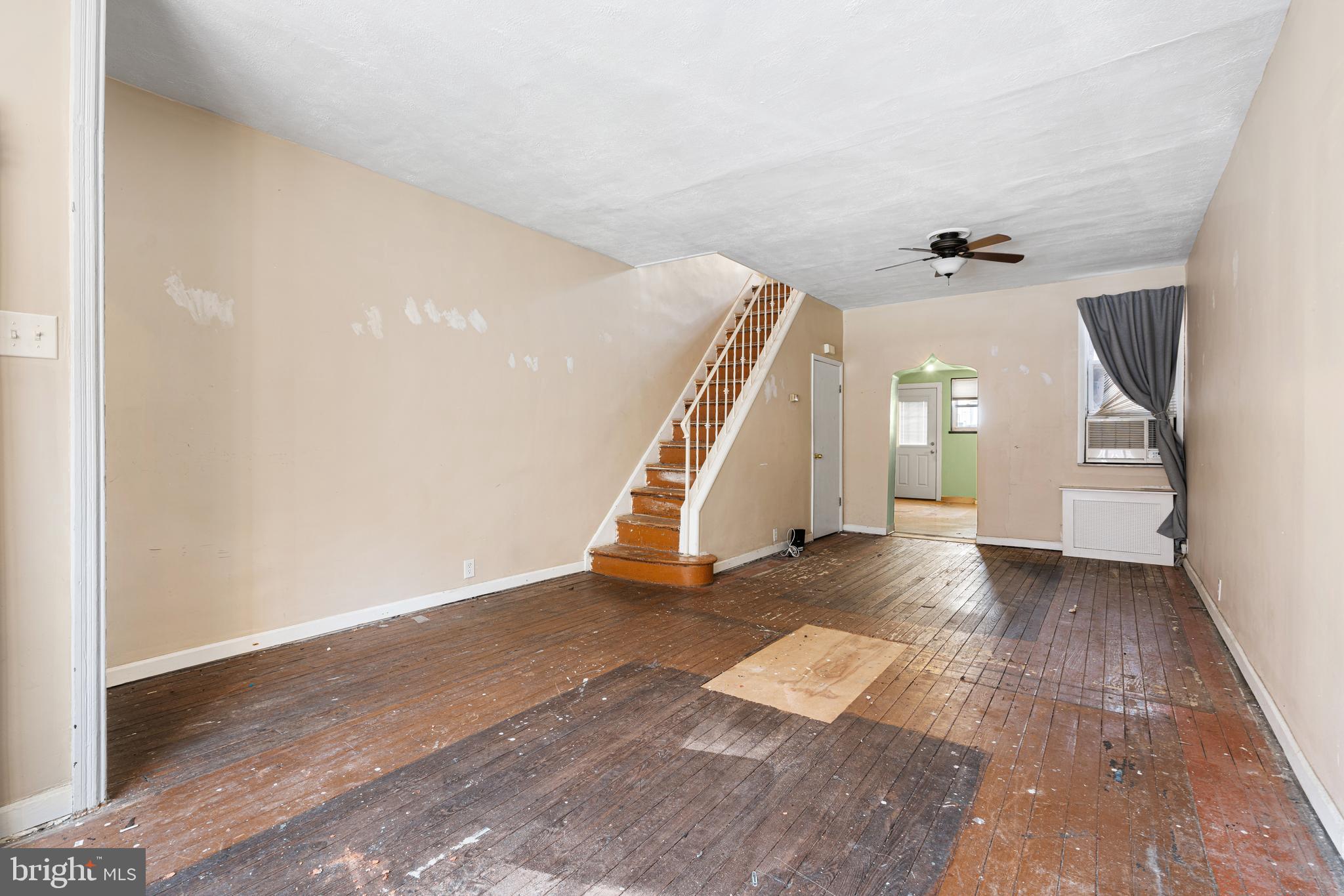 LOWER MOYAMENSING - Residential