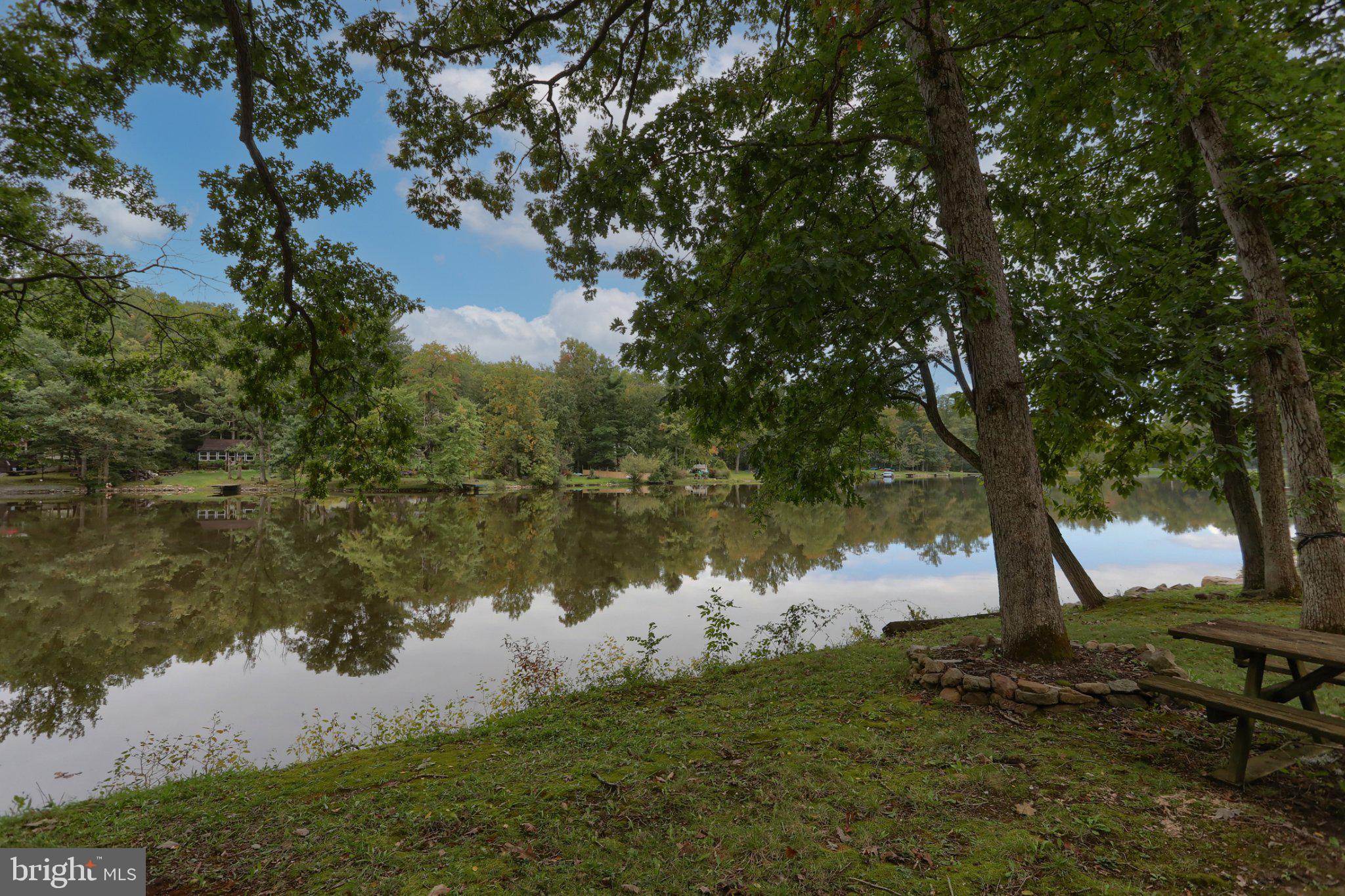 146 LAKESIDE DRIVE