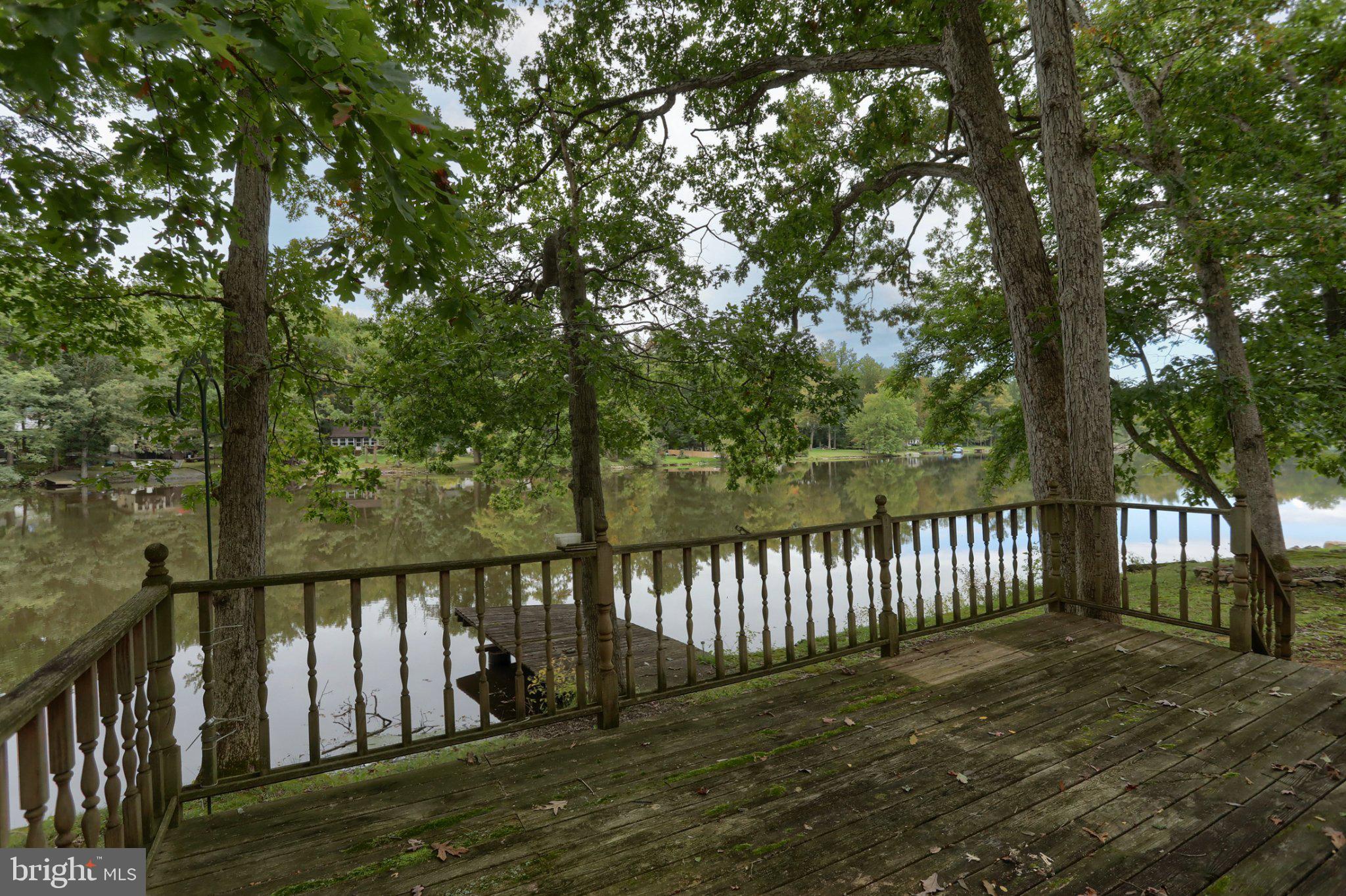 146 LAKESIDE DRIVE