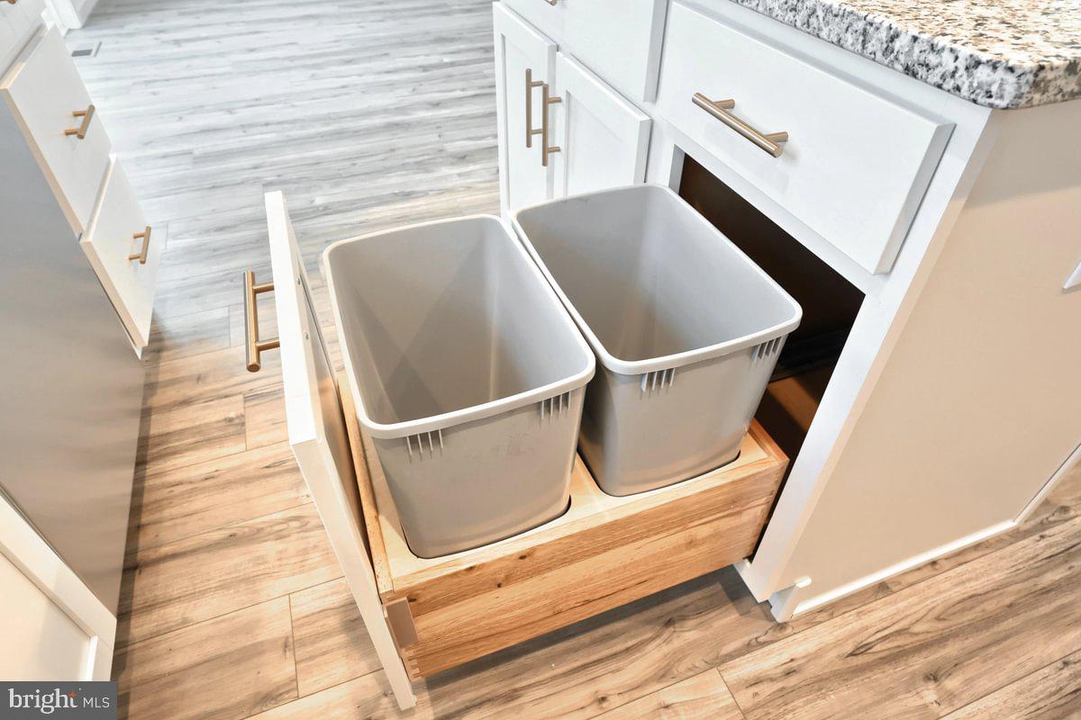 LOGAN GREENE - Residential