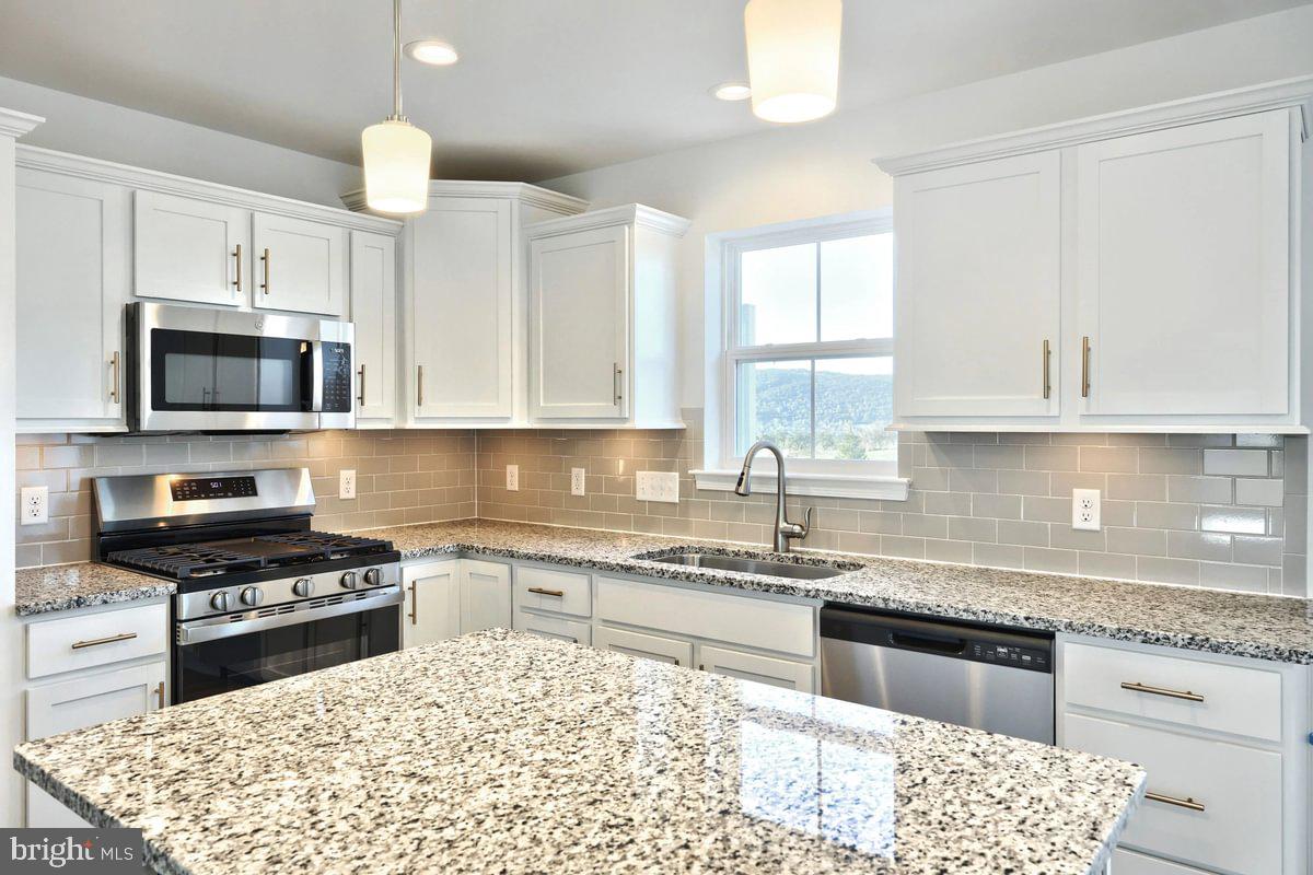 LOGAN GREENE - Residential