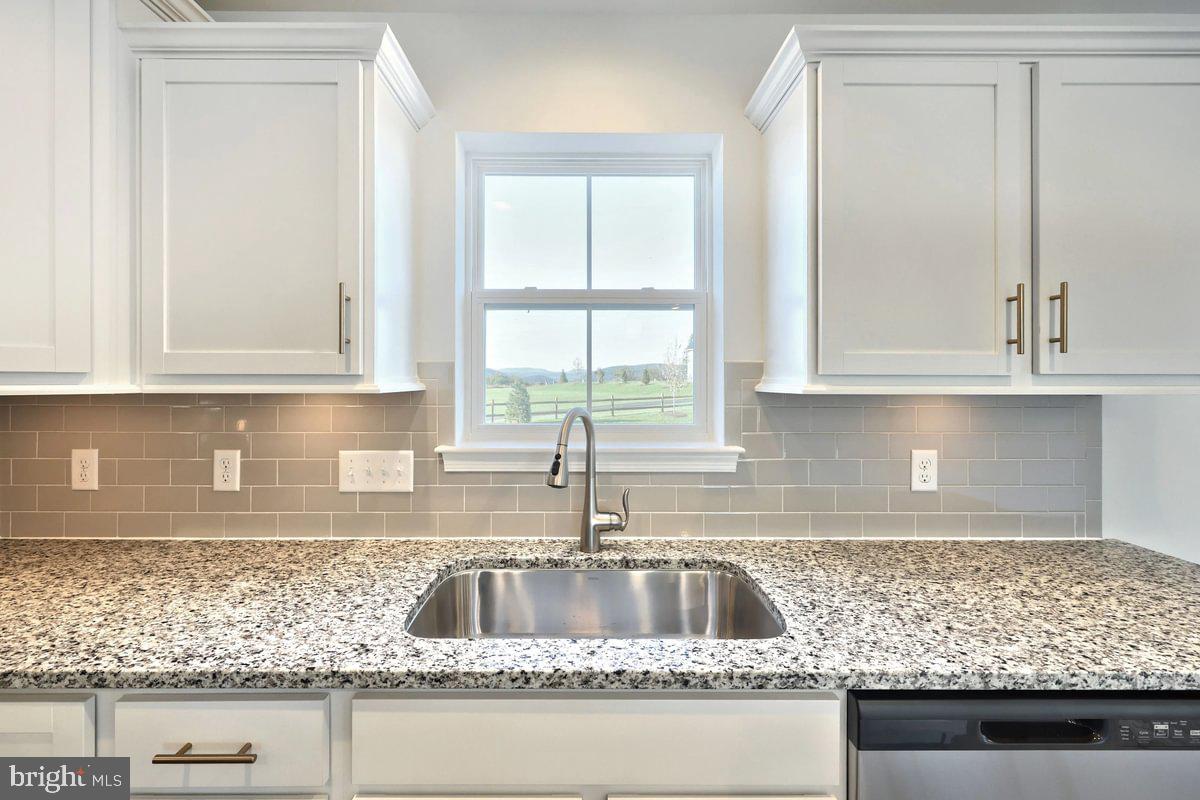 LOGAN GREENE - Residential