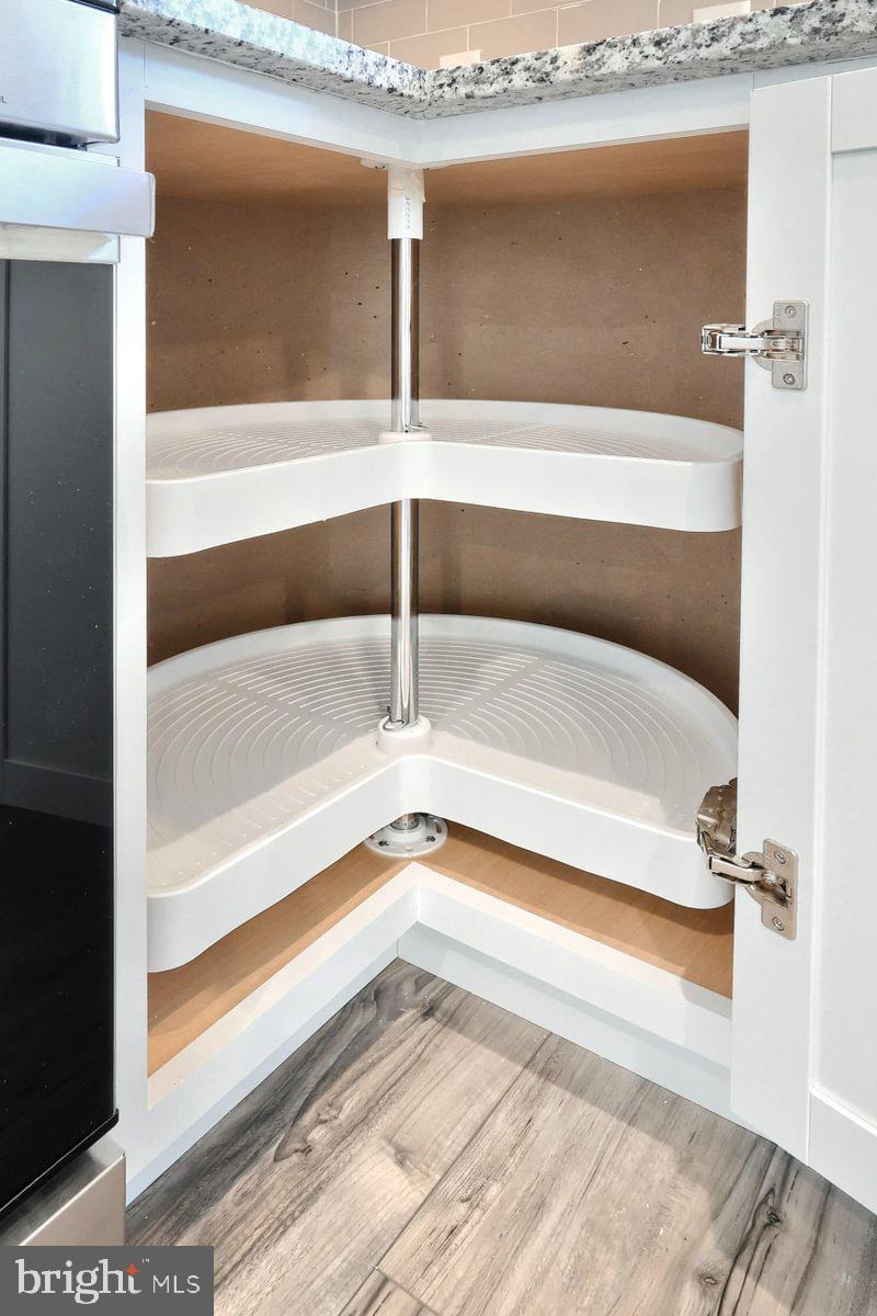 LOGAN GREENE - Residential