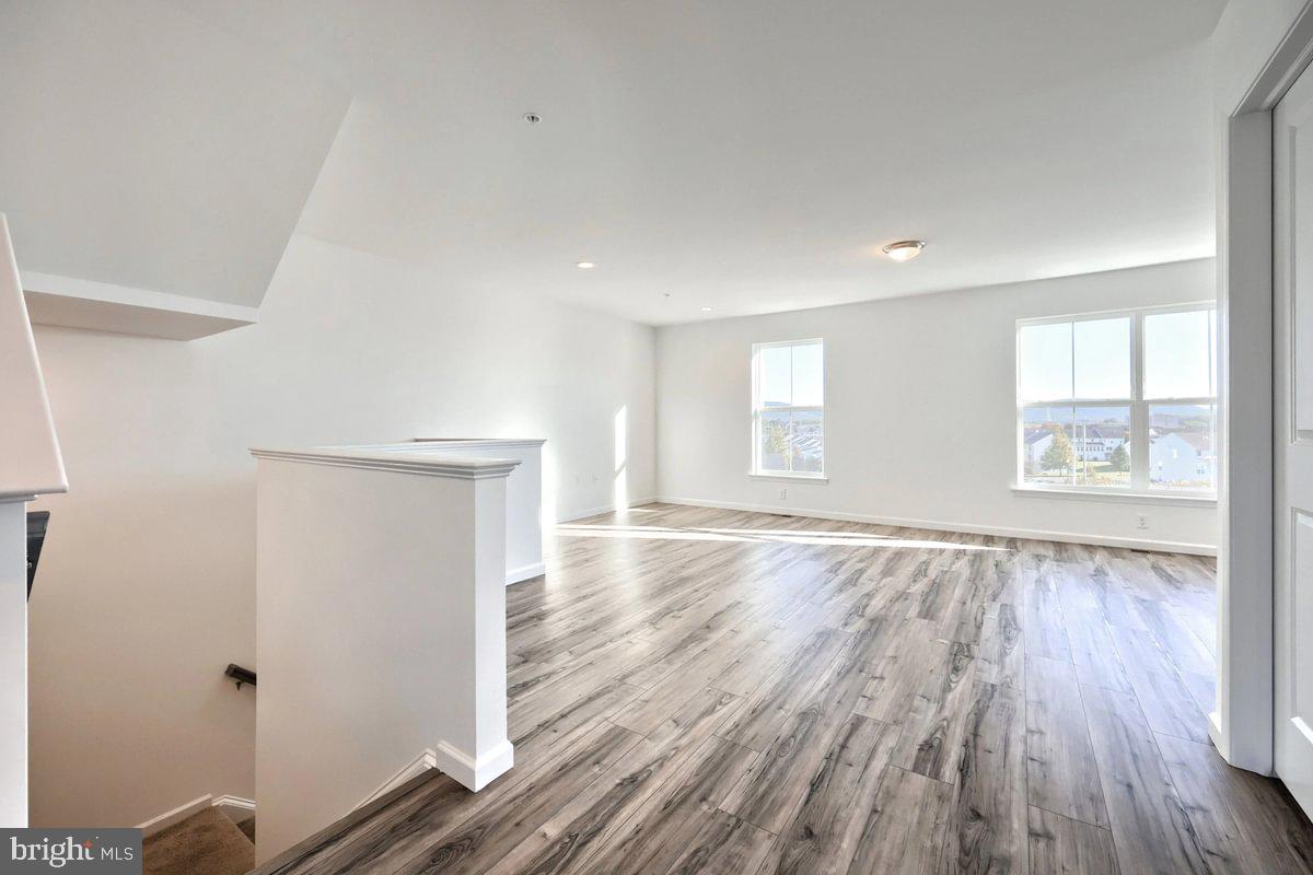 LOGAN GREENE - Residential