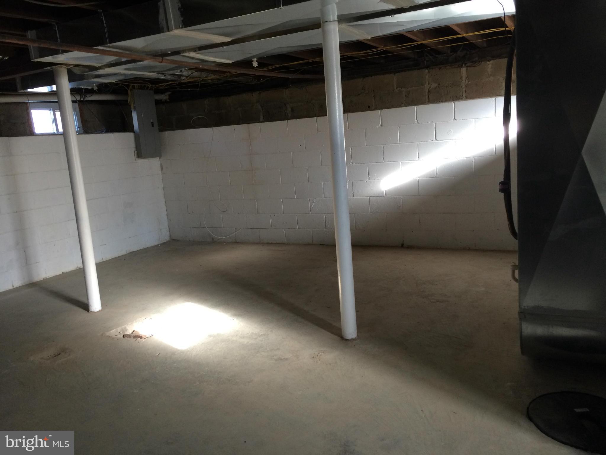 REGULARS - Residential