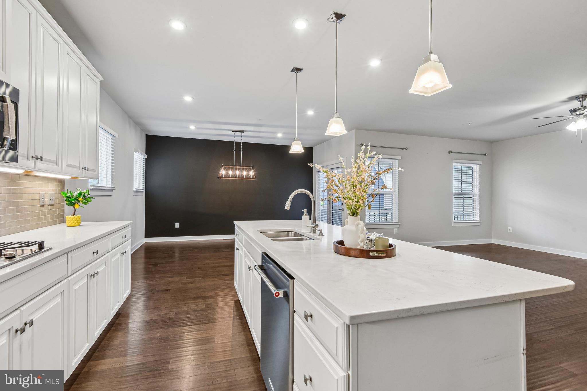GREENLEIGH AT CROSSROADS - Residential