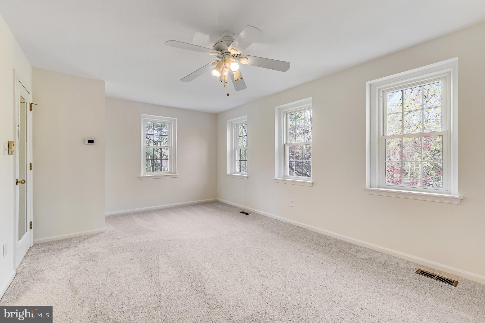 COLONIAL GREEN - Residential