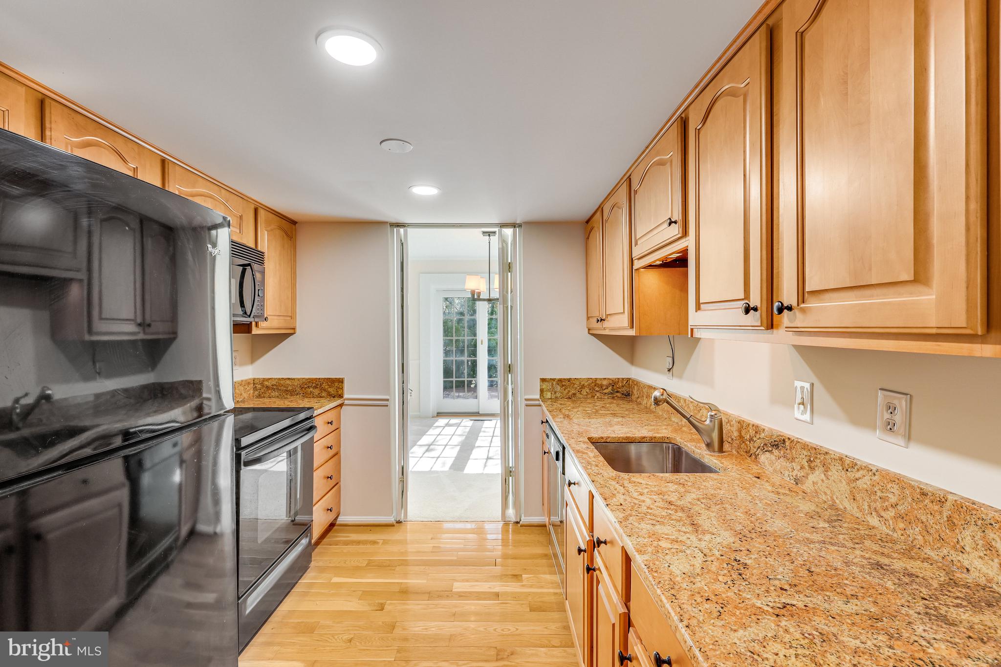 COLONIAL GREEN - Residential