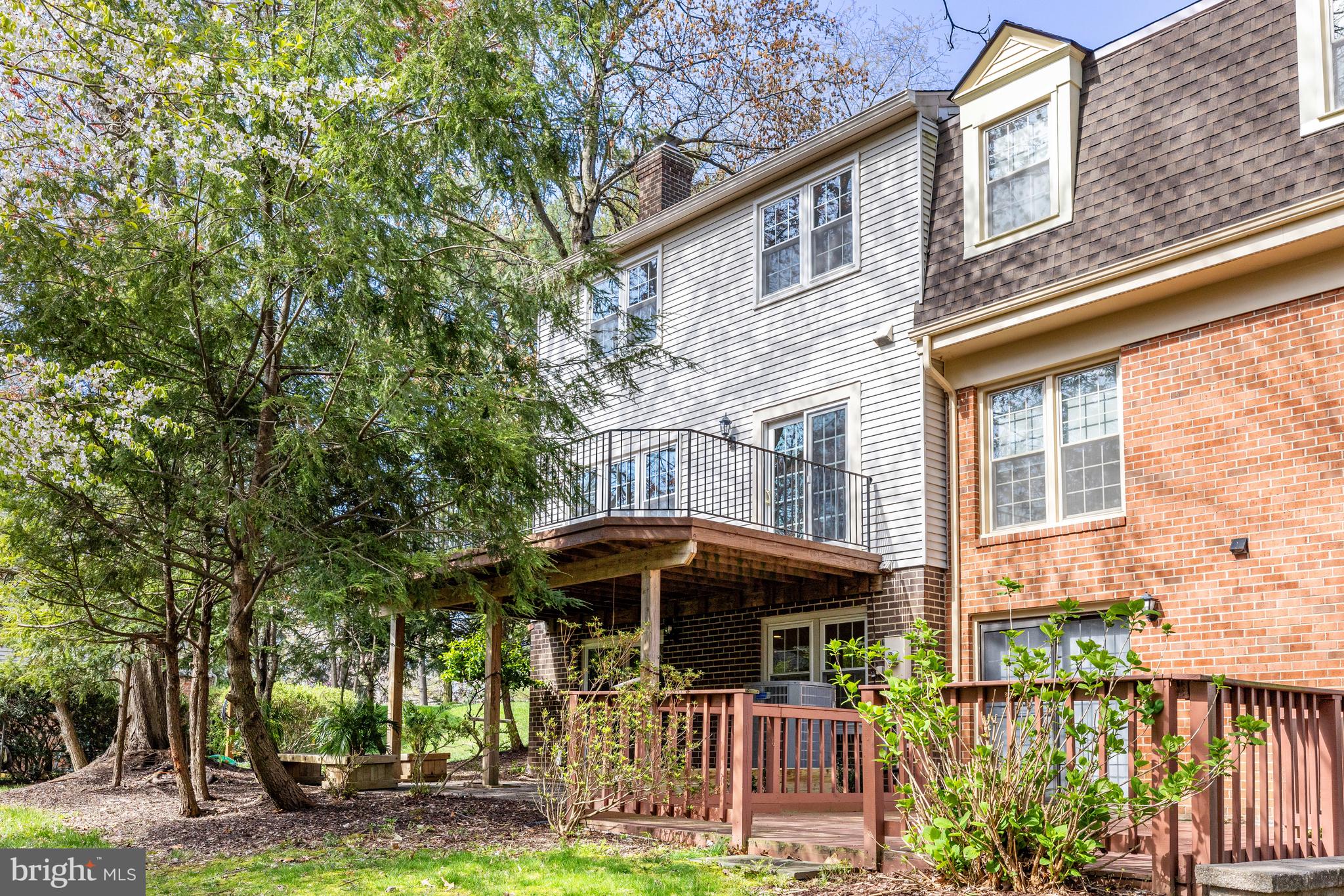 COLONIAL GREEN - Residential