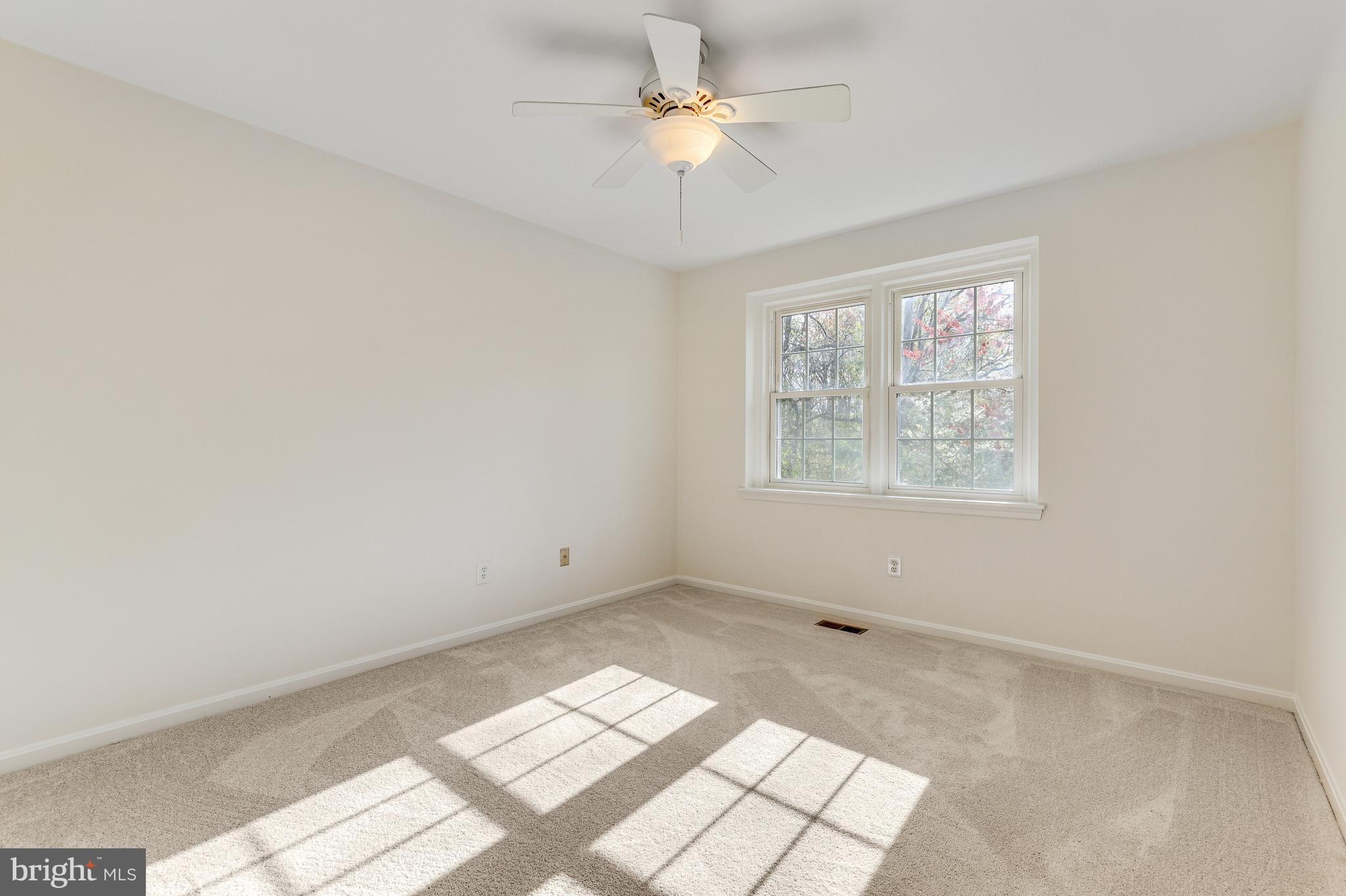 COLONIAL GREEN - Residential