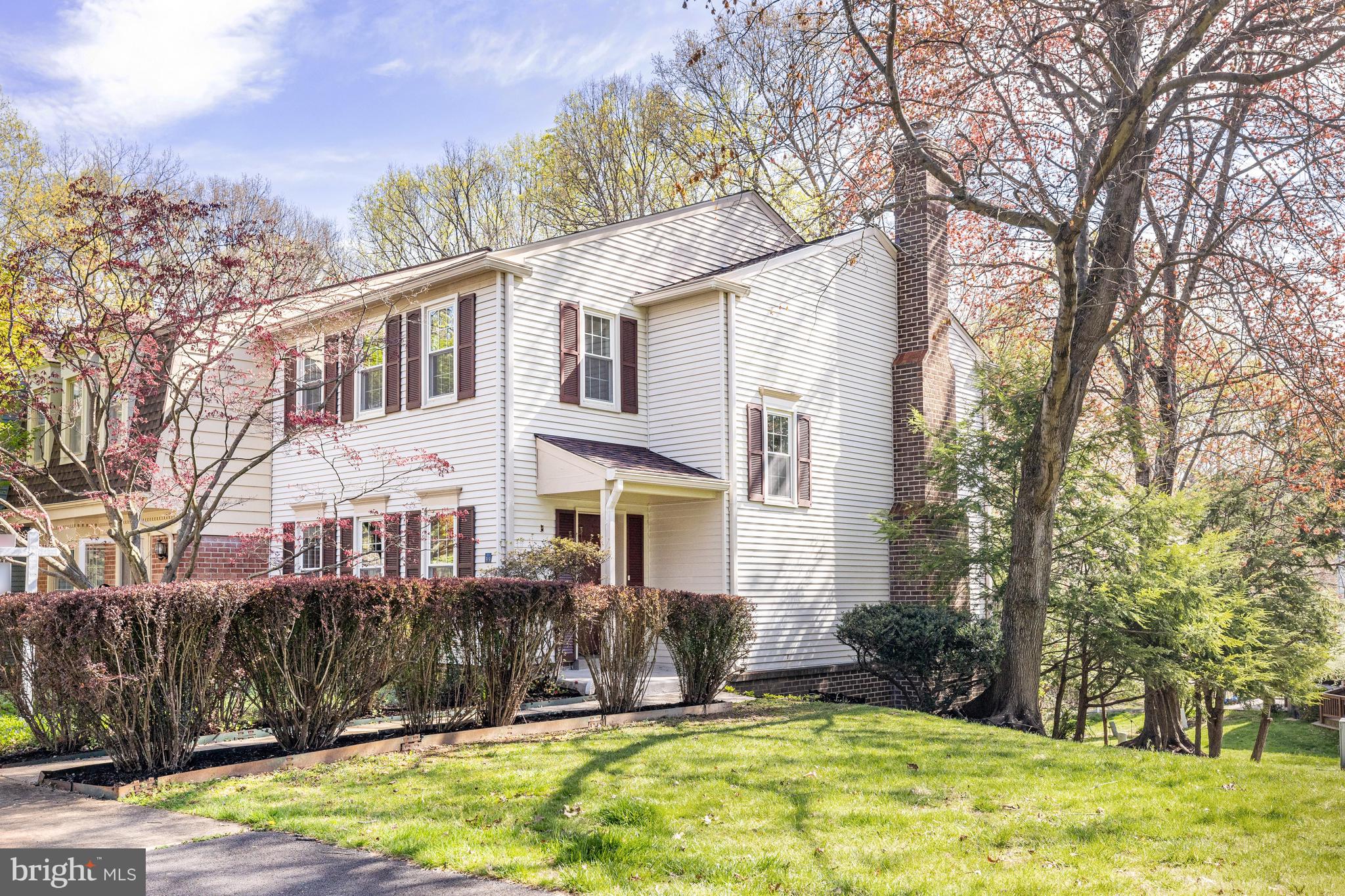 COLONIAL GREEN - Residential