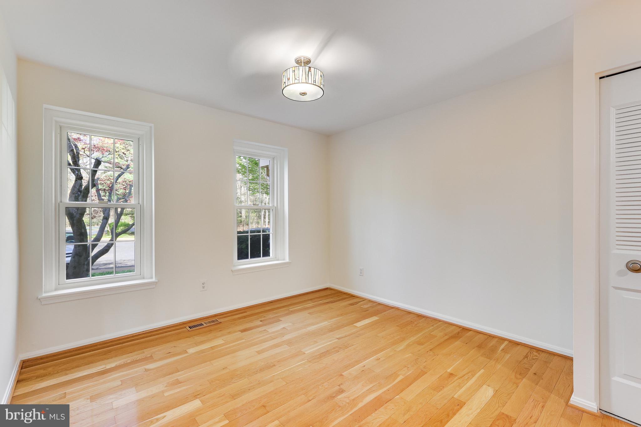 COLONIAL GREEN - Residential