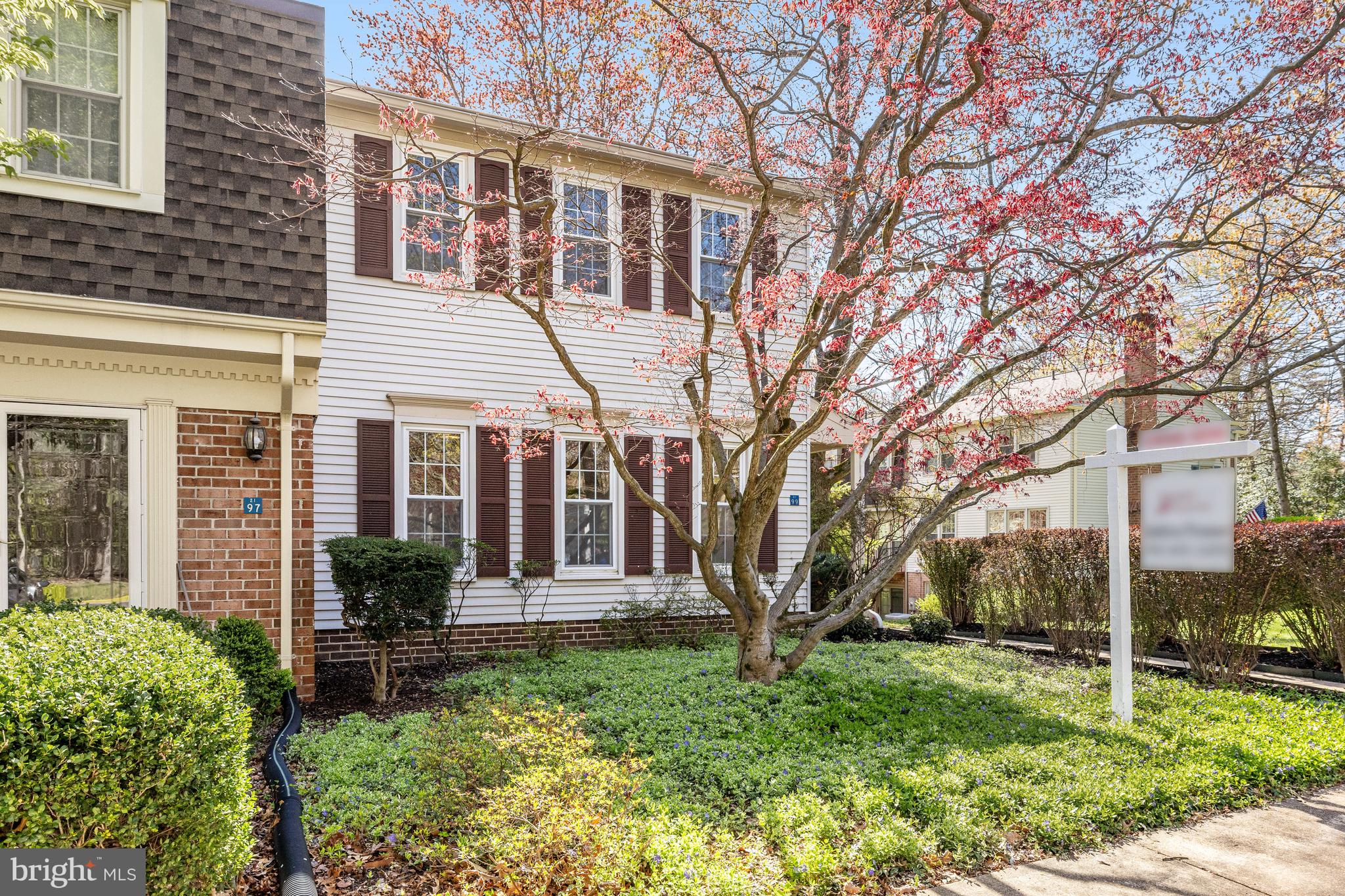 COLONIAL GREEN - Residential