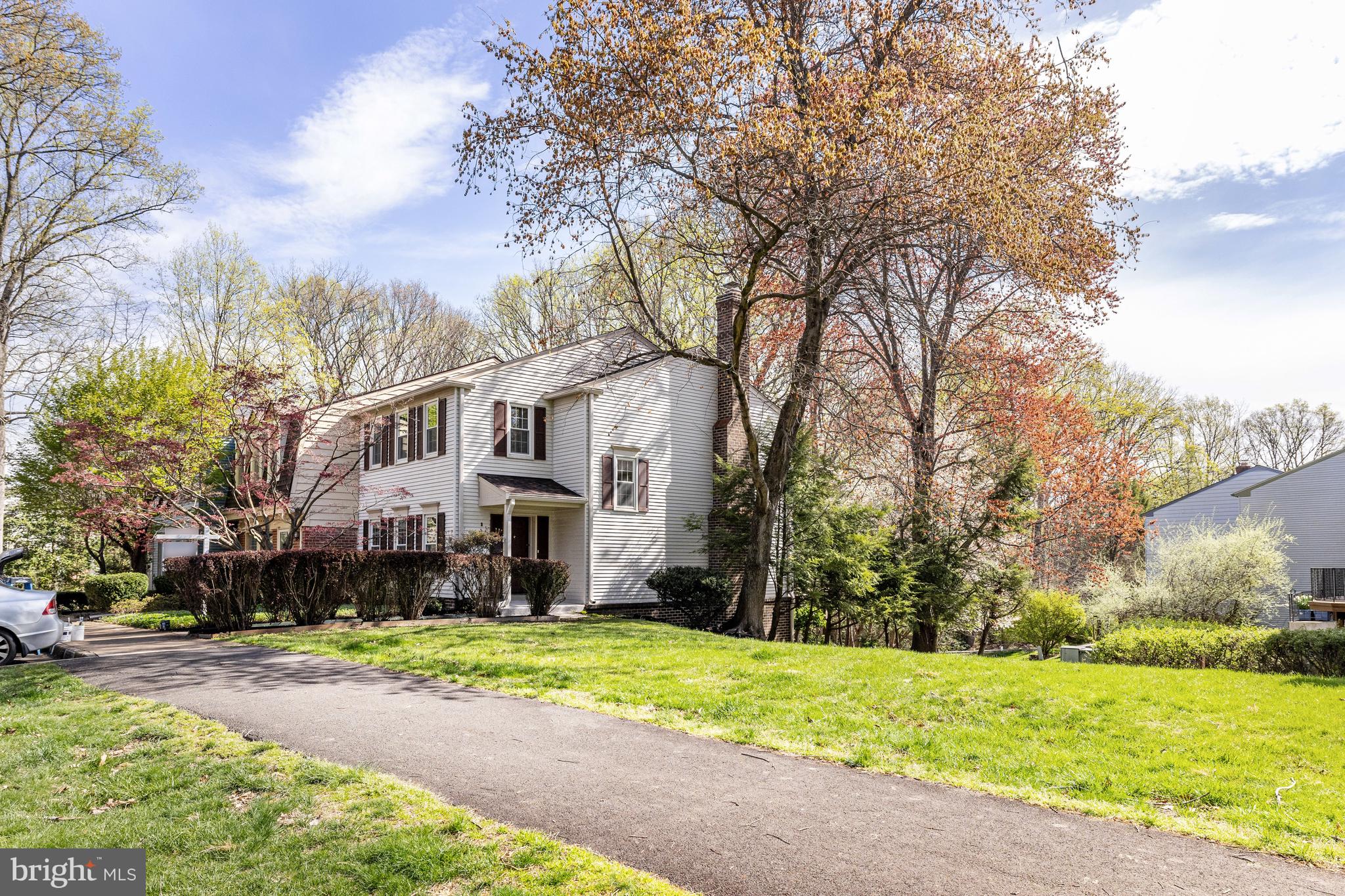 COLONIAL GREEN - Residential