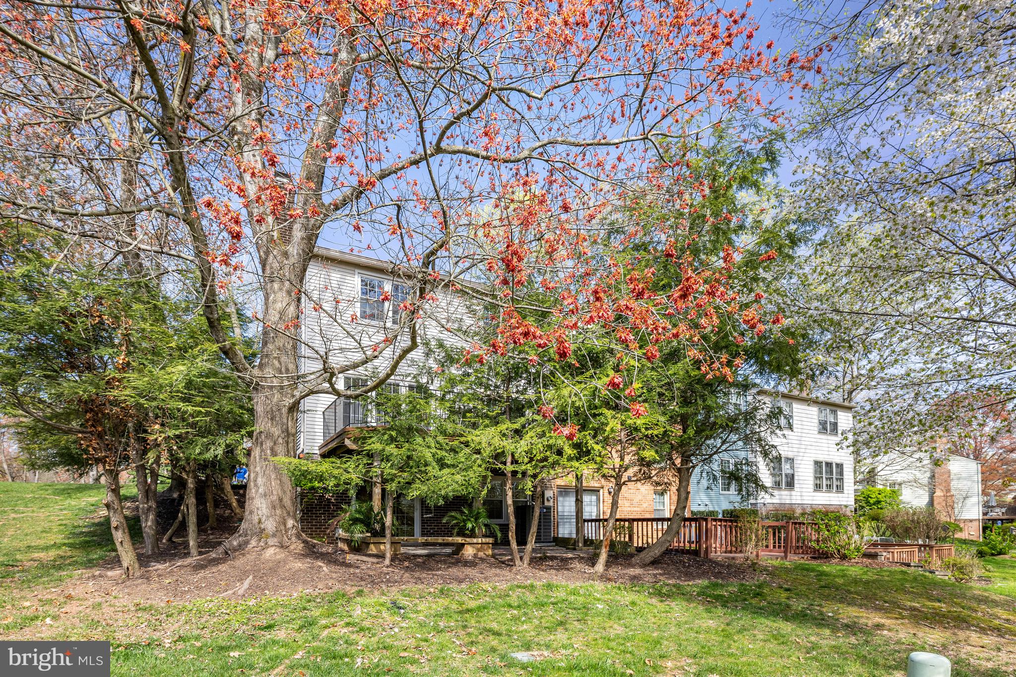 COLONIAL GREEN - Residential