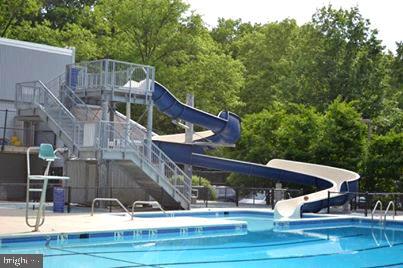 COLONIAL GREEN - Residential