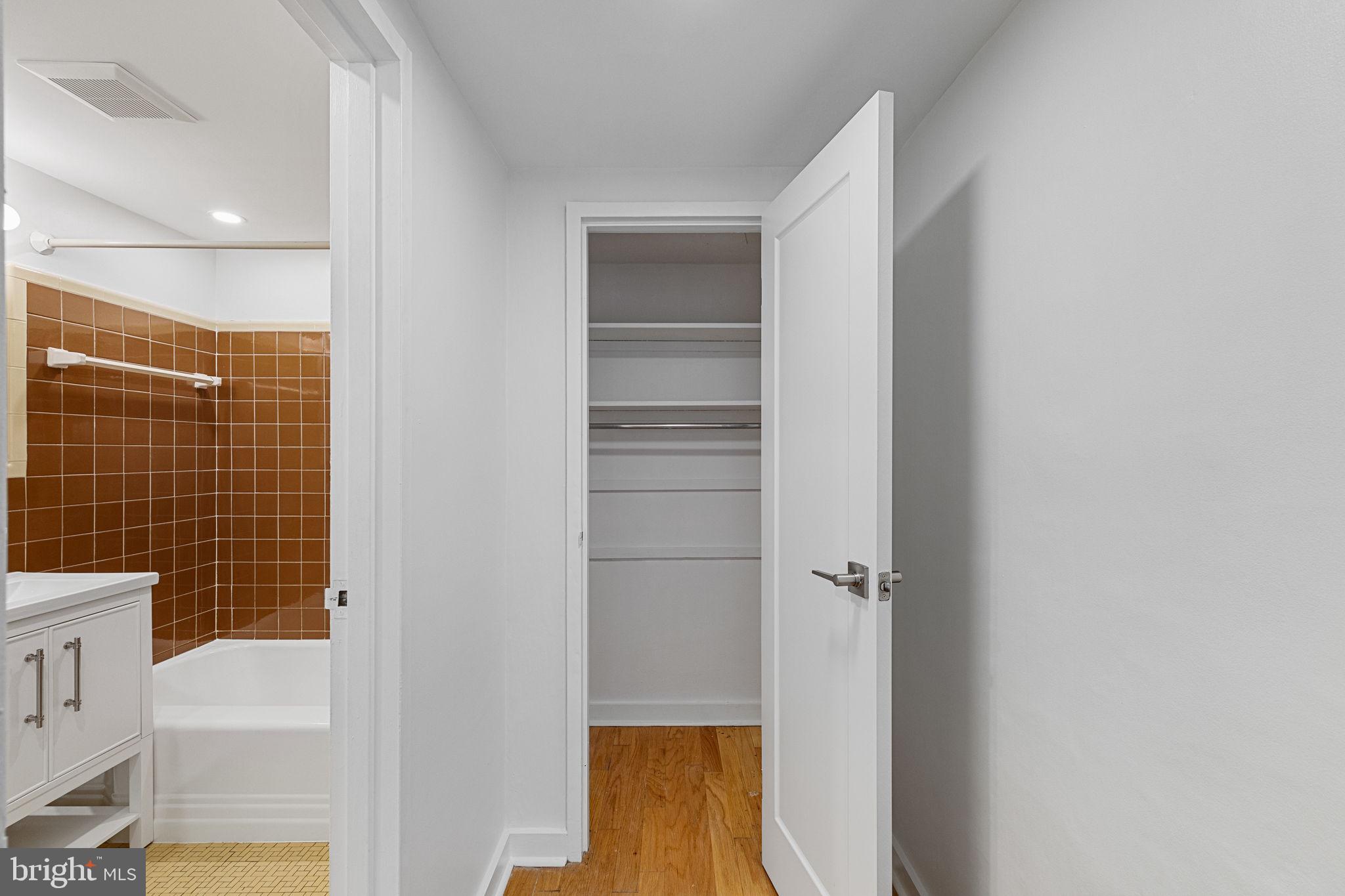 RITTENHOUSE SQUARE - Residential Lease