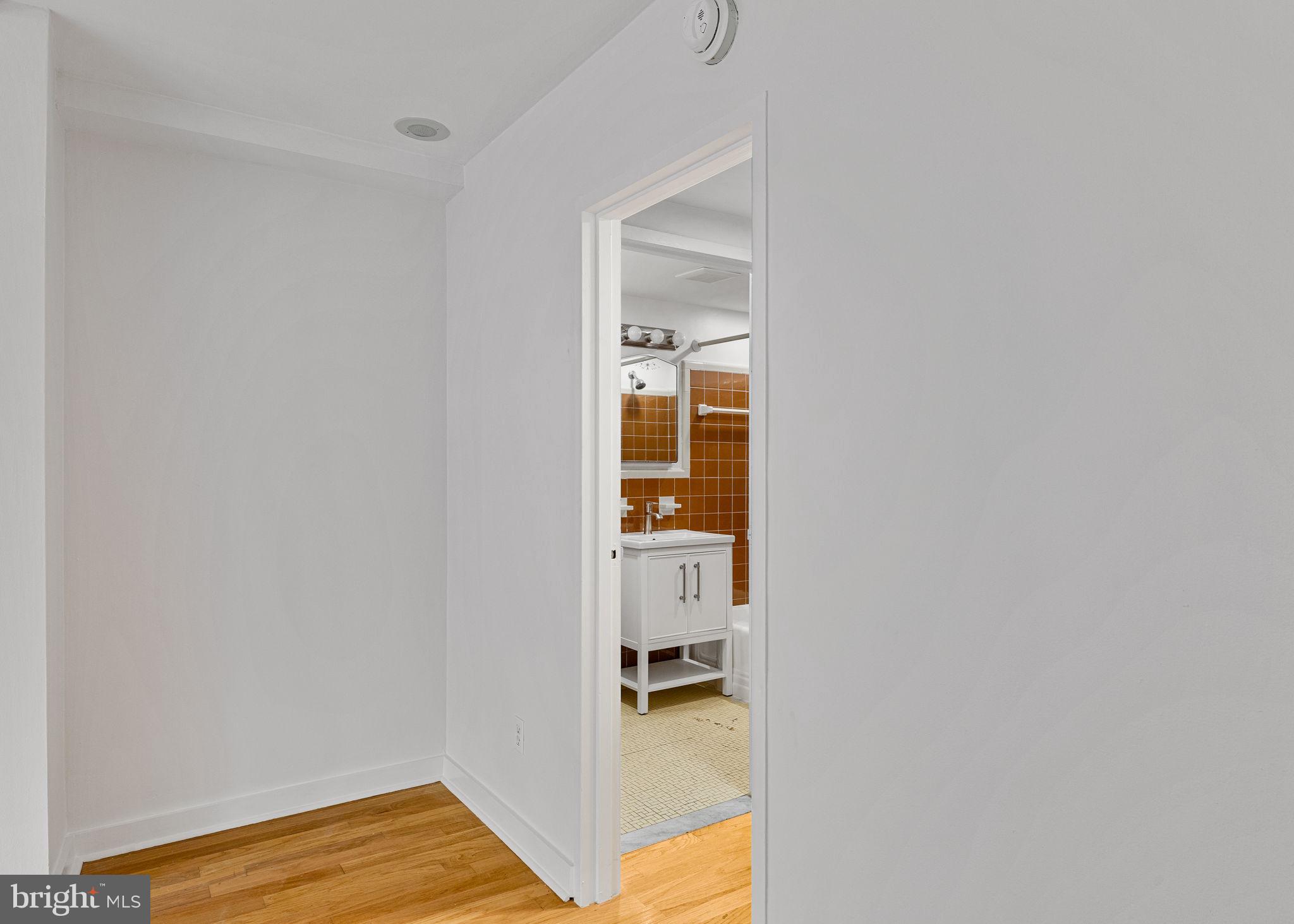 RITTENHOUSE SQUARE - Residential Lease