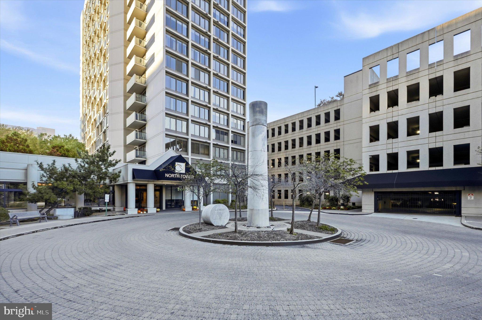 2001 HAMILTON STREET 2114