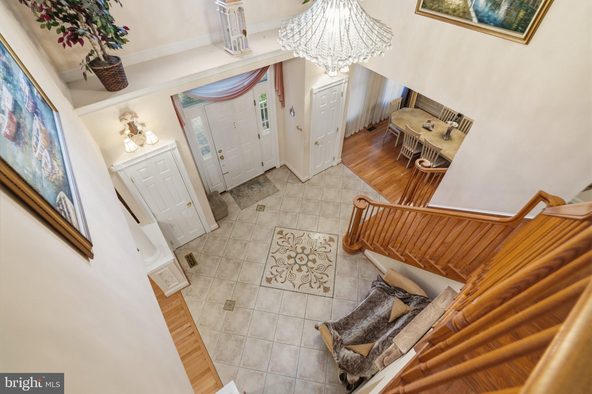 2780 HONEYSUCKLE LANE