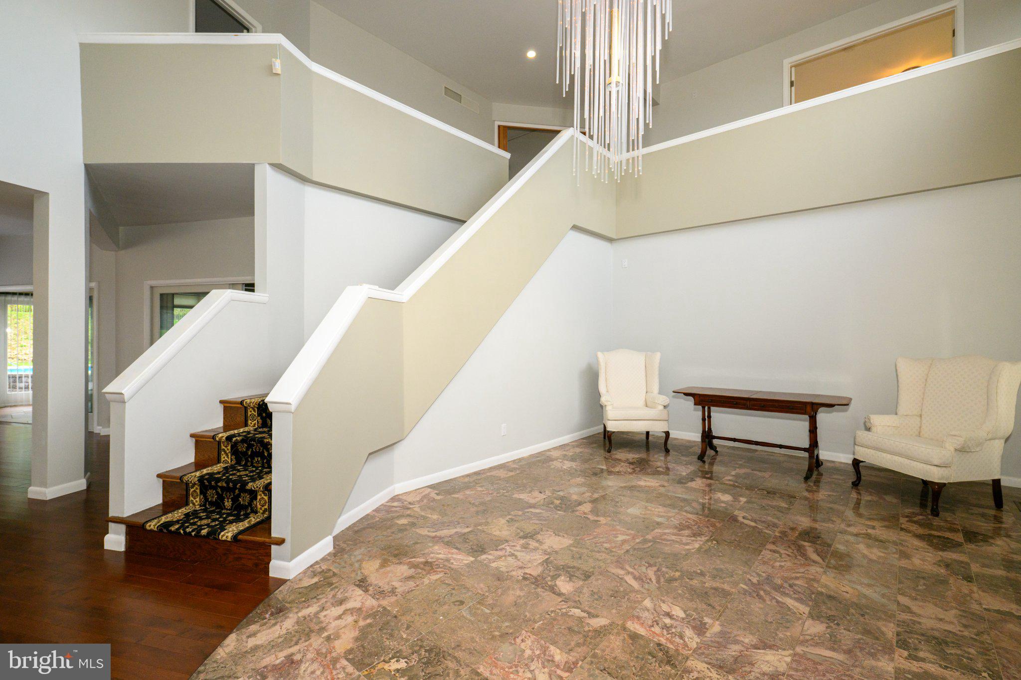 2224 MEADOW BROOK DRIVE