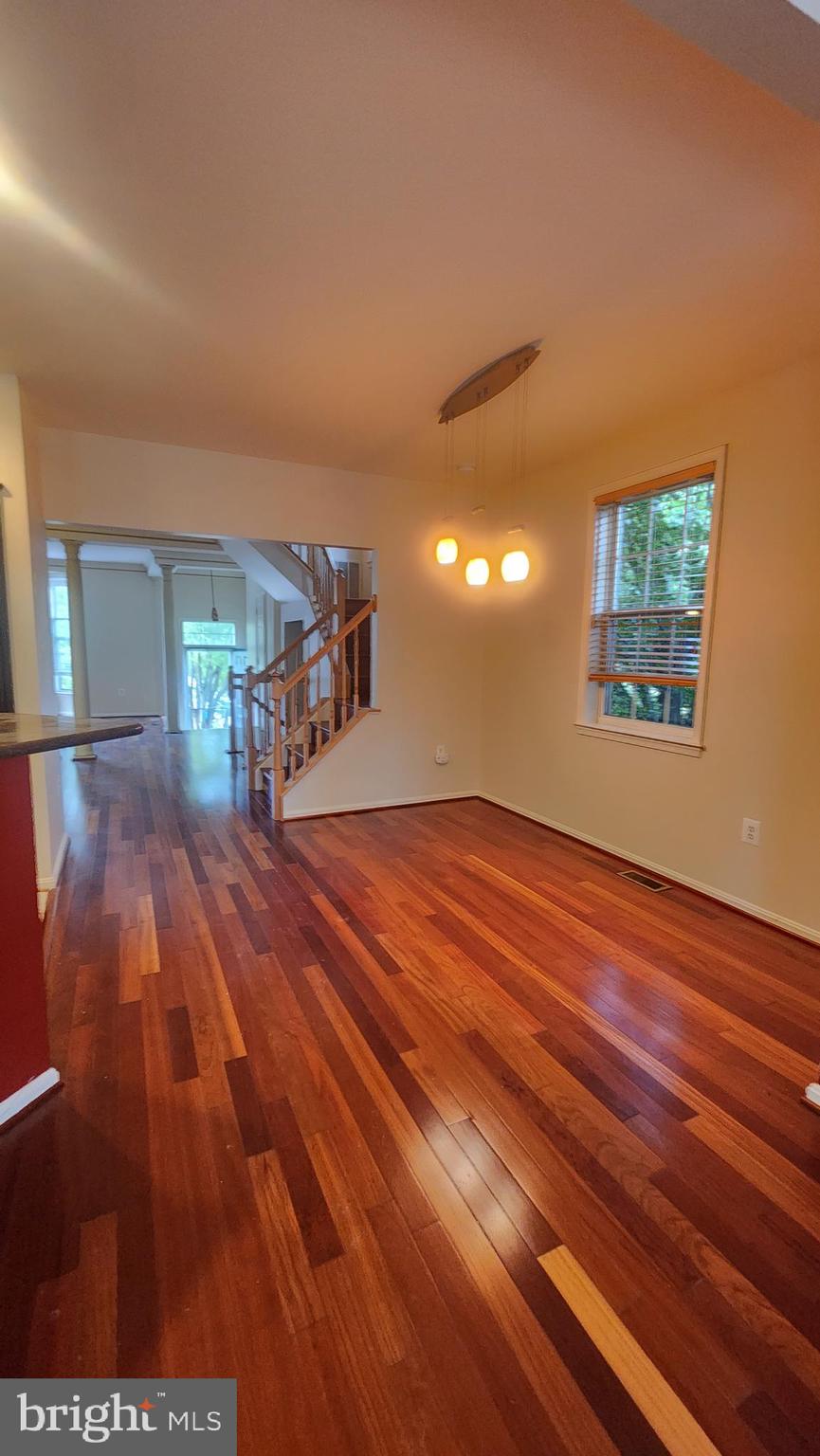 KINGSTOWNE - Residential