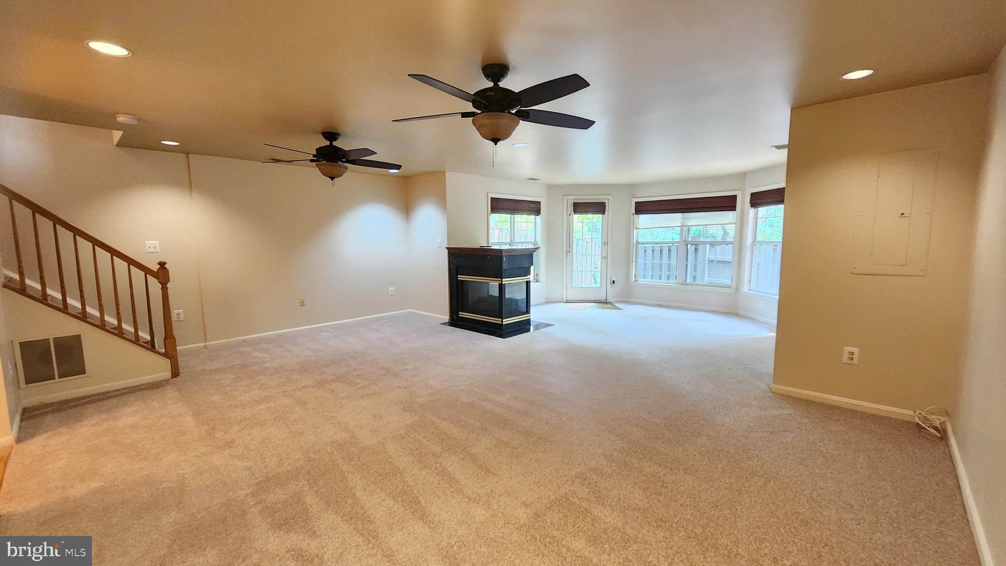 KINGSTOWNE - Residential