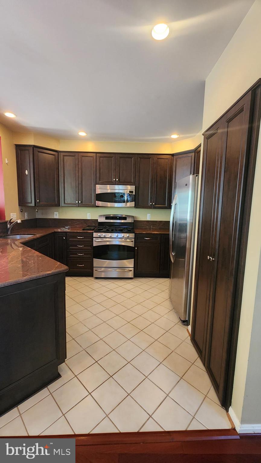 KINGSTOWNE - Residential