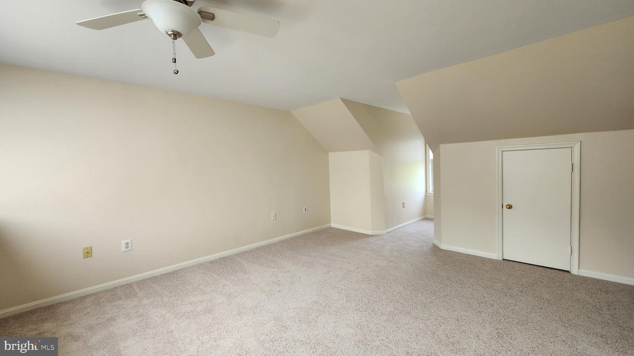 KINGSTOWNE - Residential