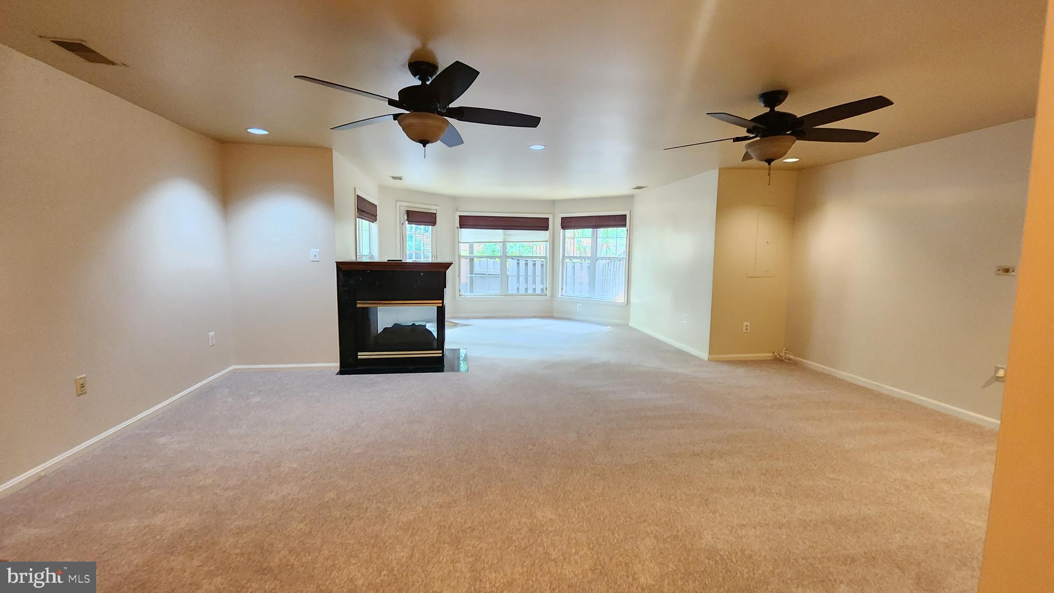 KINGSTOWNE - Residential